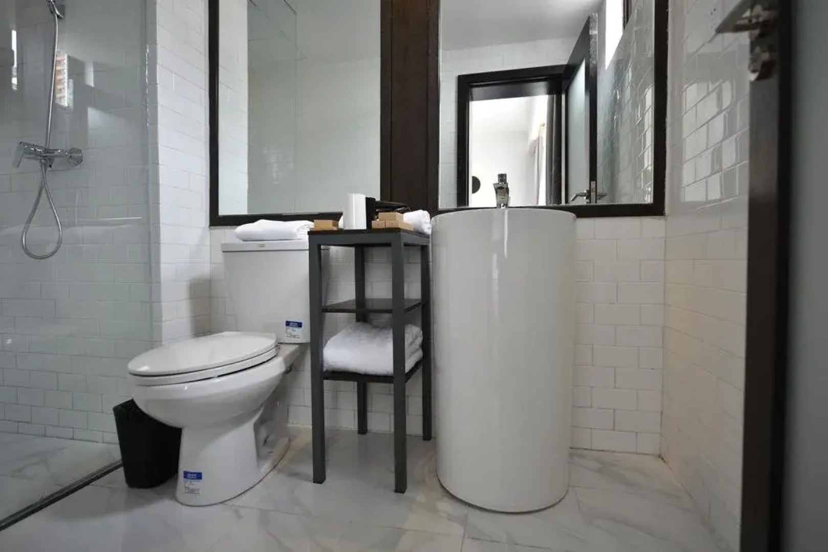 Sweet Valley Foso Hotel