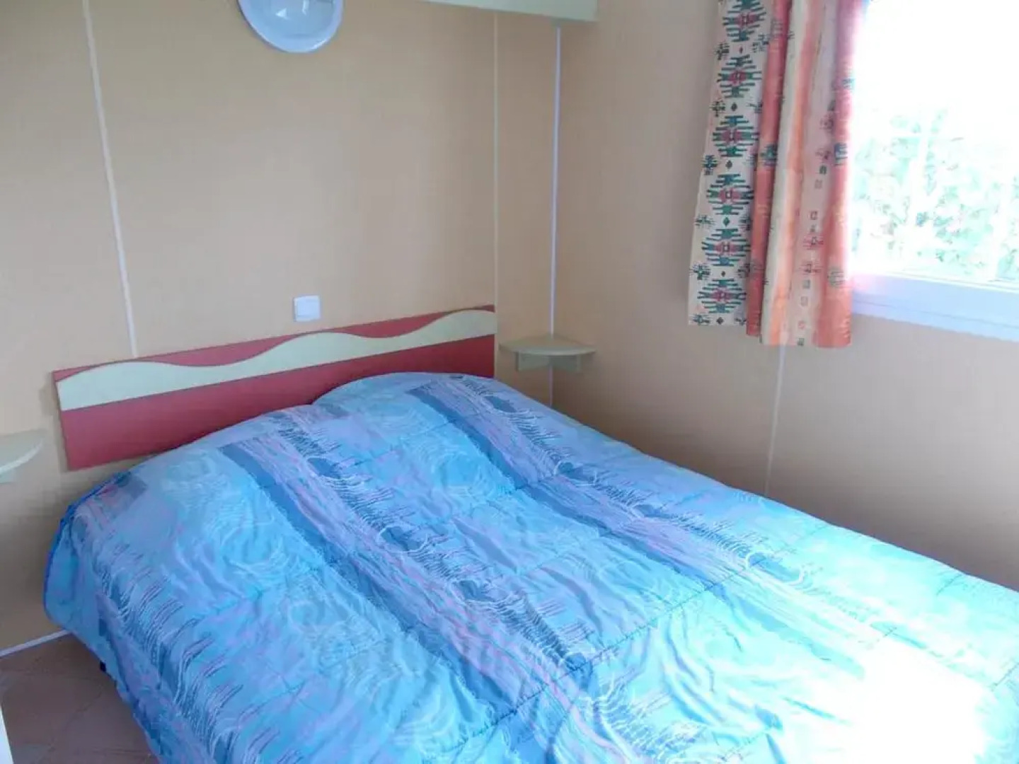 Property With 2 Bedrooms in Beynes, With Furnished Terrace and Wifi - 60 km From the Beach