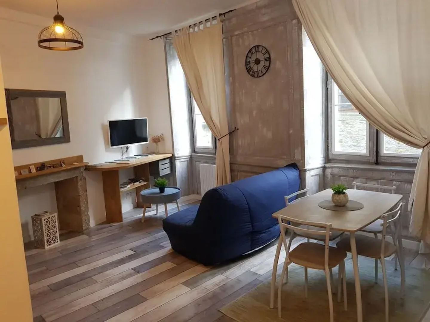 STOP 100m DU PORT-Parking gratuit a 5mn