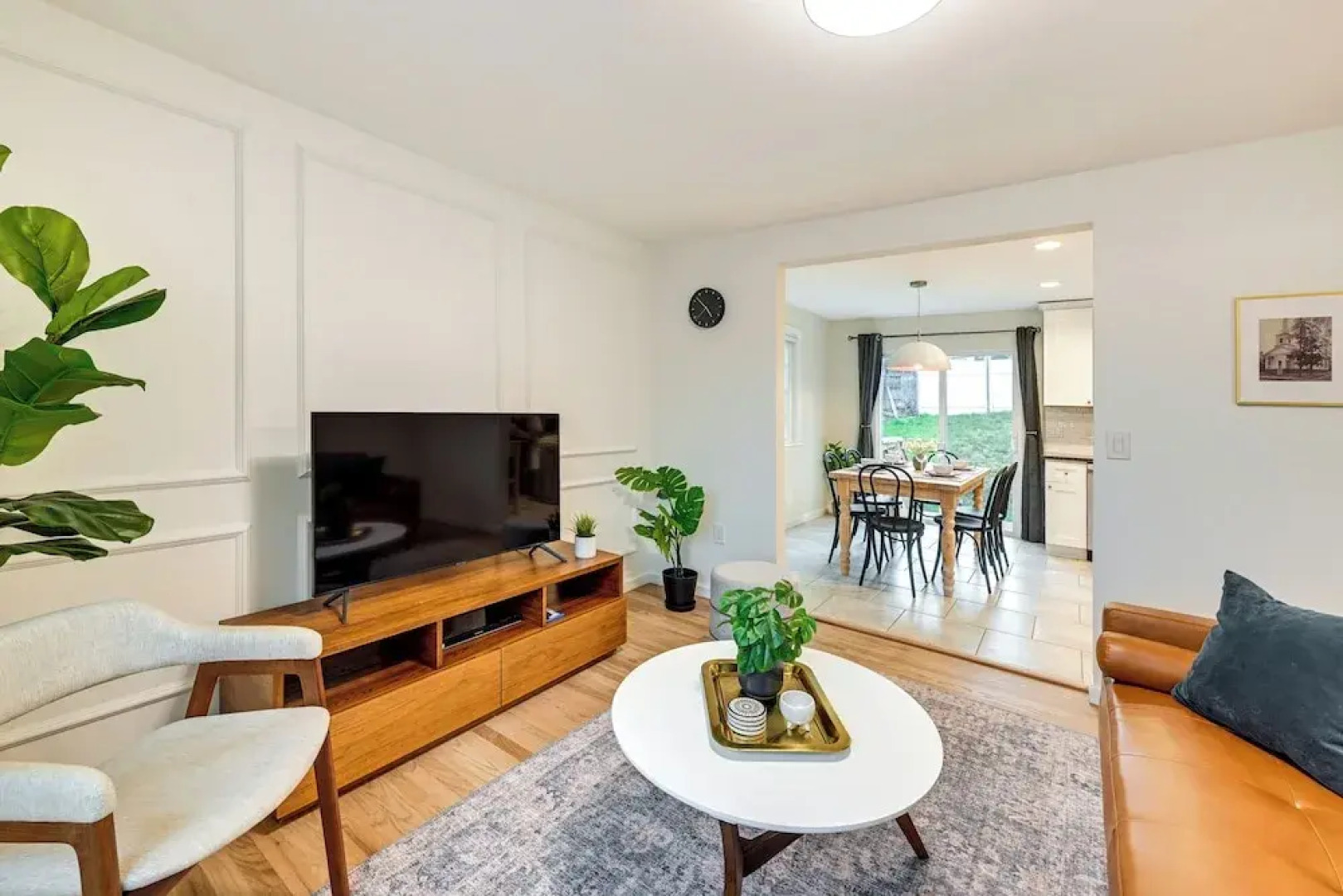 Glen Cove Vacation Rental < 1 Mi to Downtown!