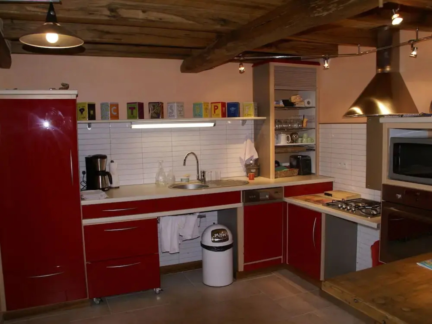 Fine Holiday Home in the Surroundings of Vitry-aux-loges Near Large Swimming Lake