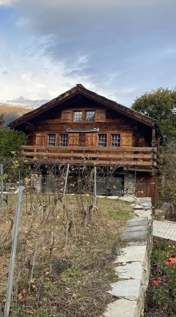 Lovely Cottage in Savièse