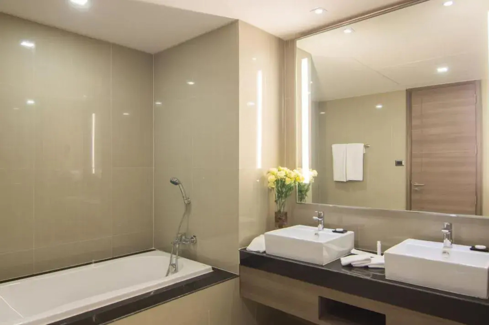 Best Western Plus Wanda Grand Hotel