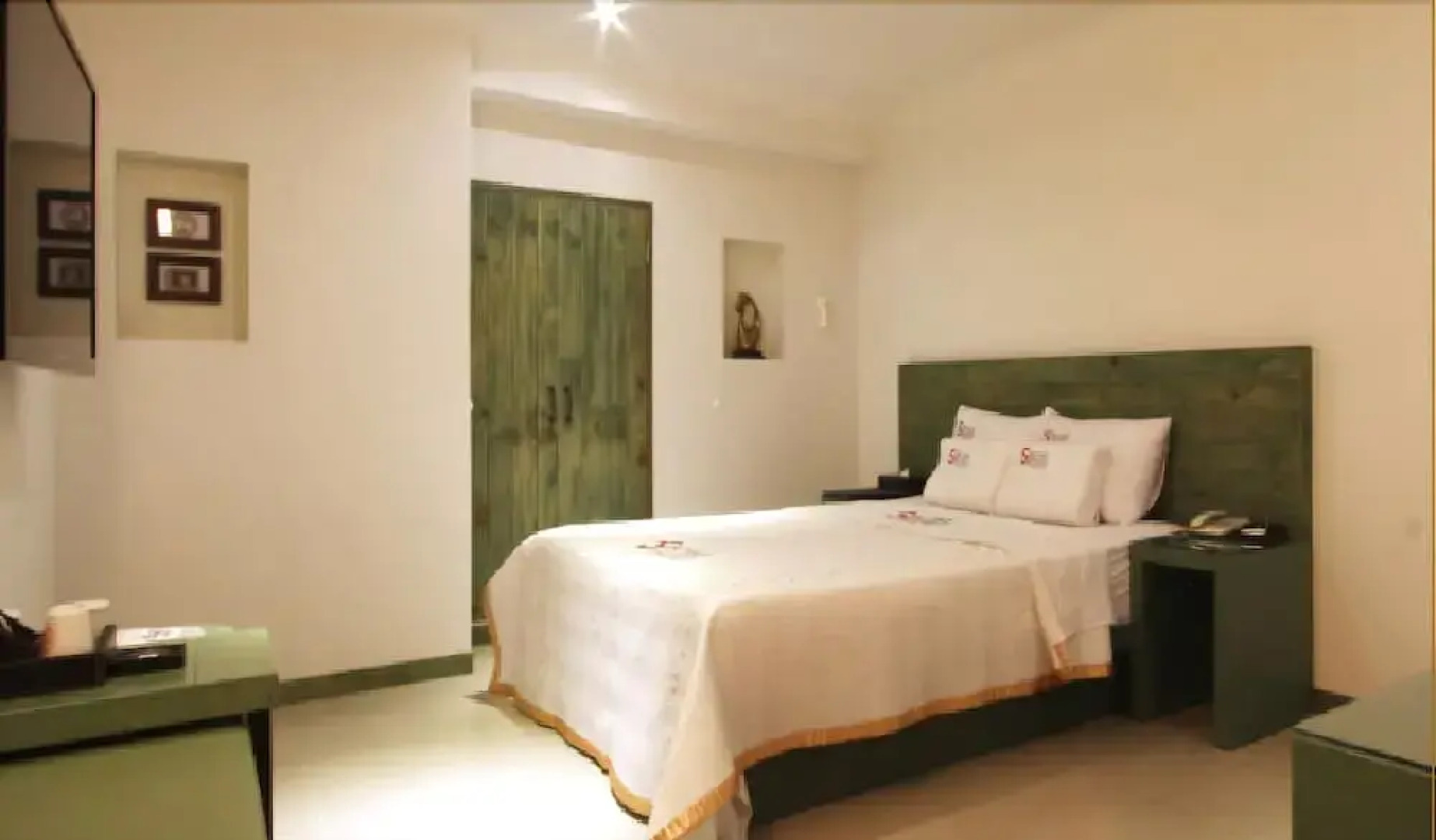 Secret Hotel Hwaseong