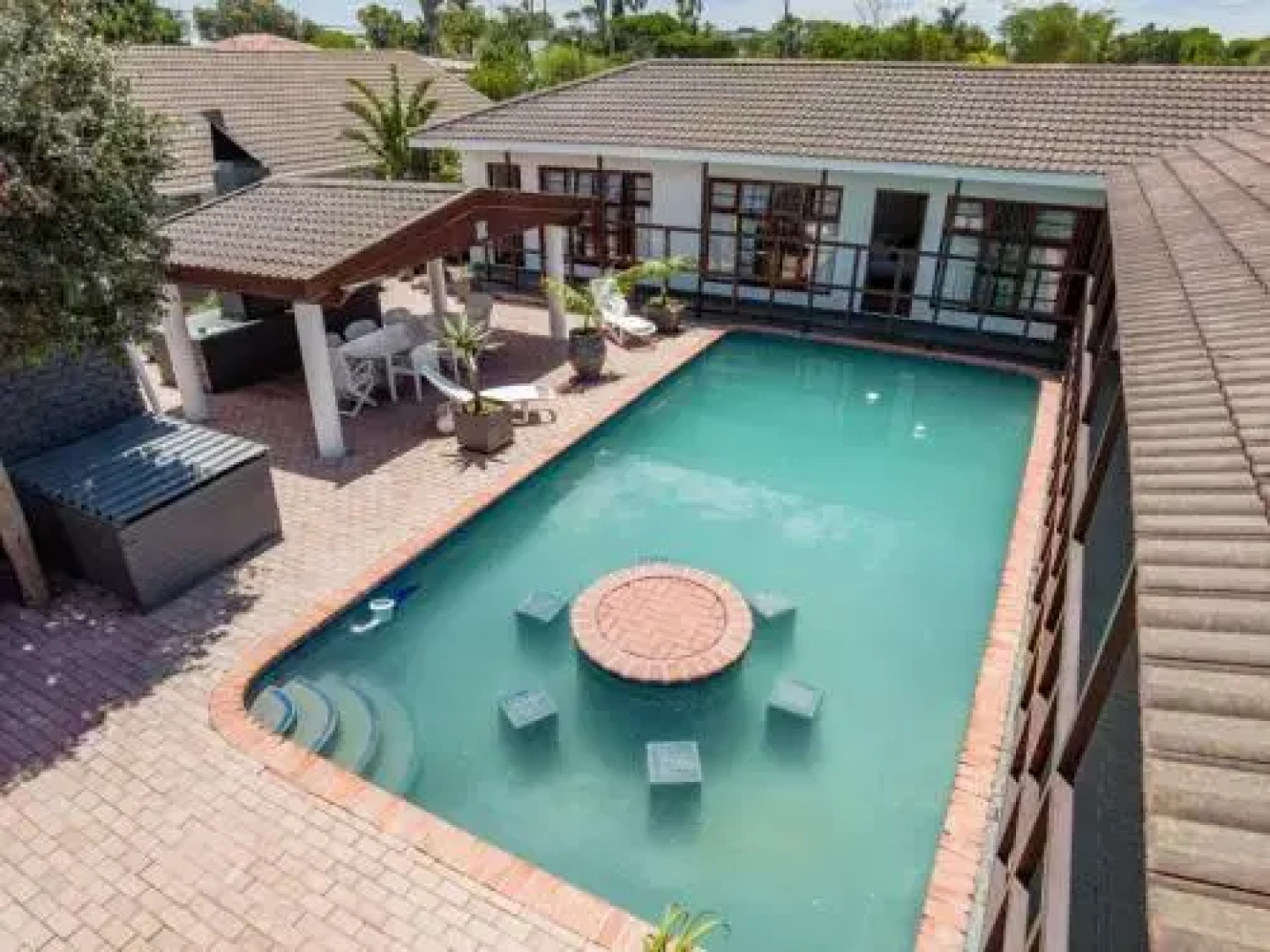 5 Third Avenue Guesthouse