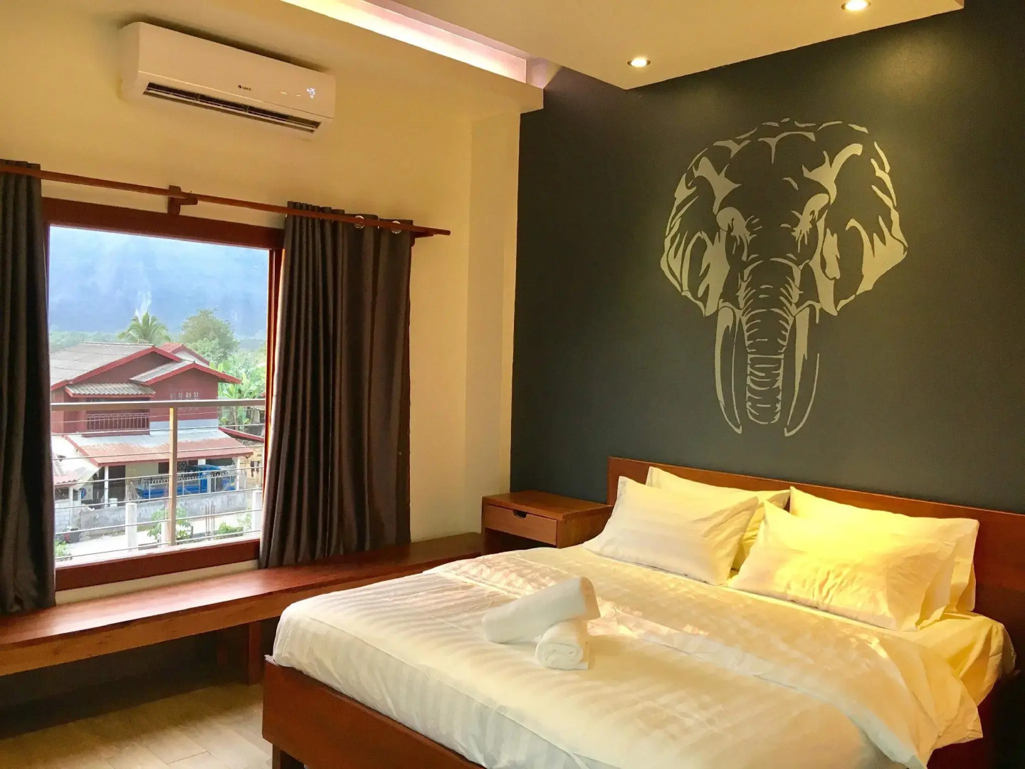 Faraway Suites - Hostel