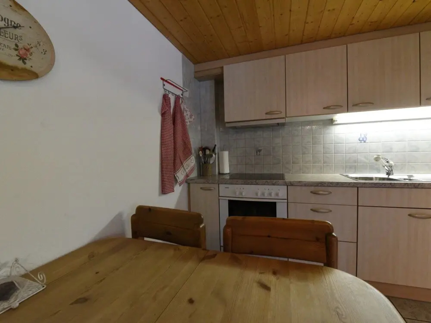 Cozy Apartment in Meiringen With Mountain View