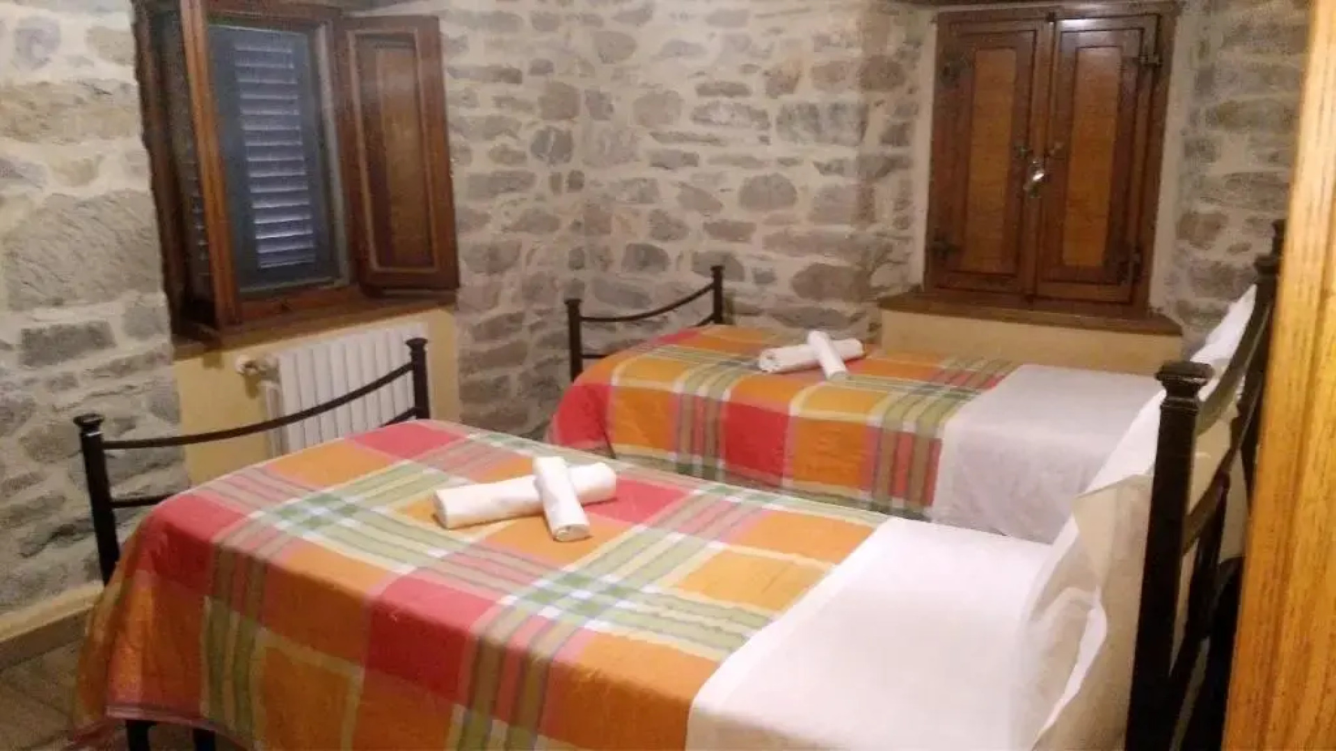 2 bedrooms house with shared pool garden and wifi at Caprese Michelangelo