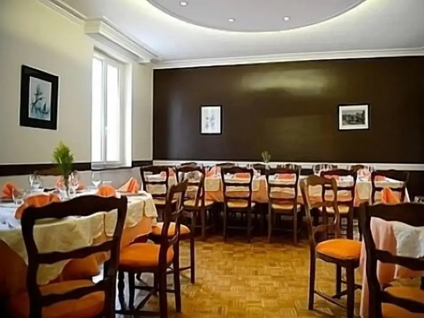 Logis hôtel de la Barque