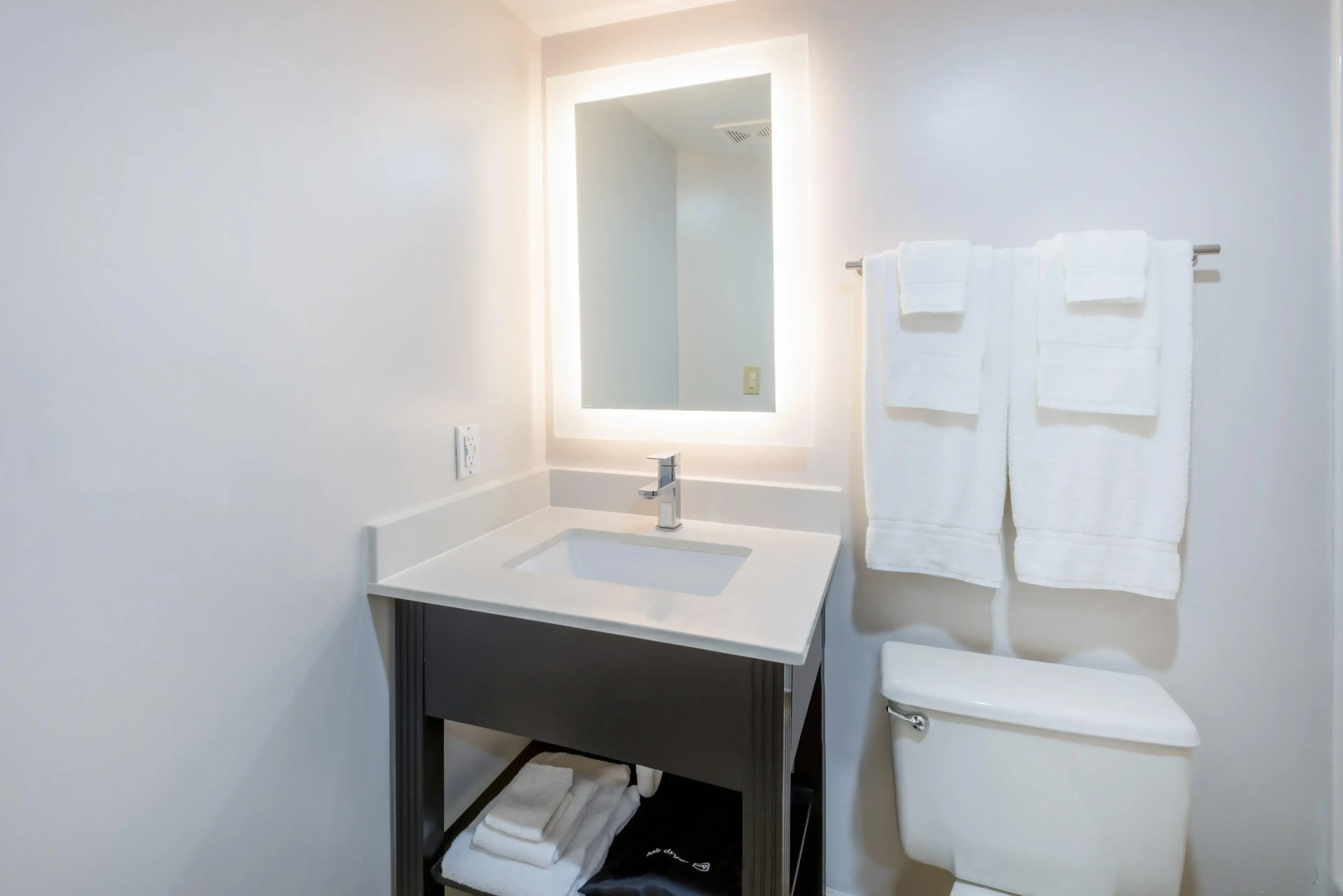 Holiday Inn Express Philadelphia NE - Bensalem by IHG