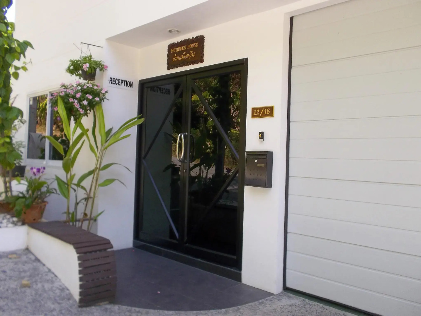 Mountain Seaview Luxury Apartments