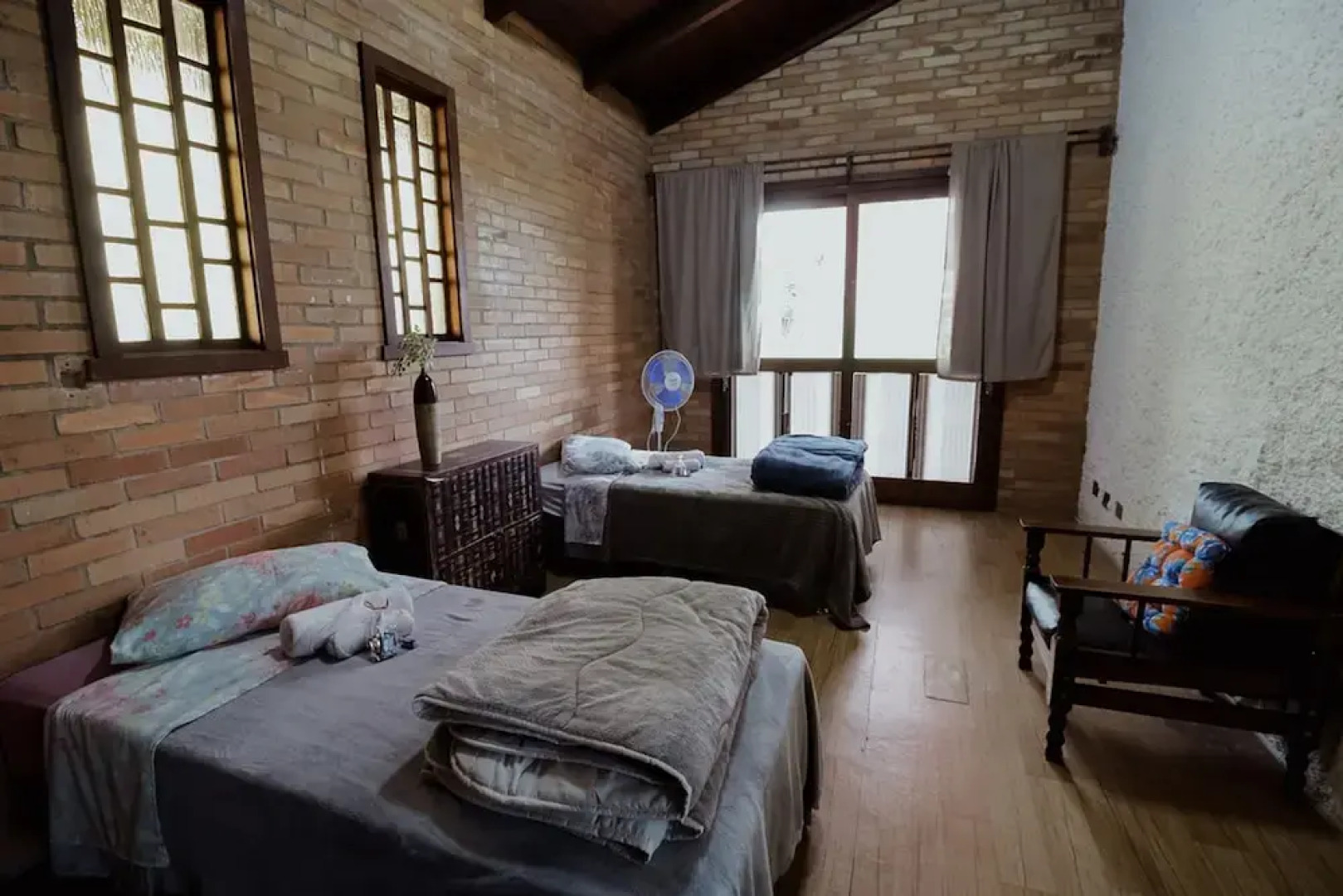 Tima Casa Ampla em Localiza o Privilegiada