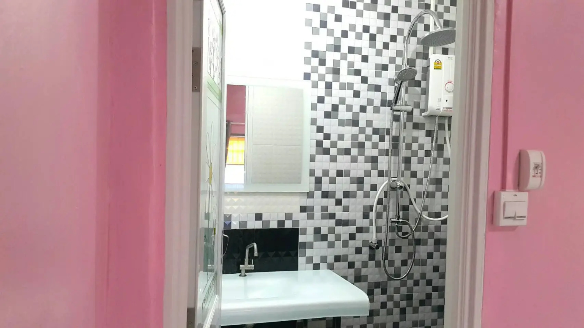 Rurtark Rukturr@8Riew