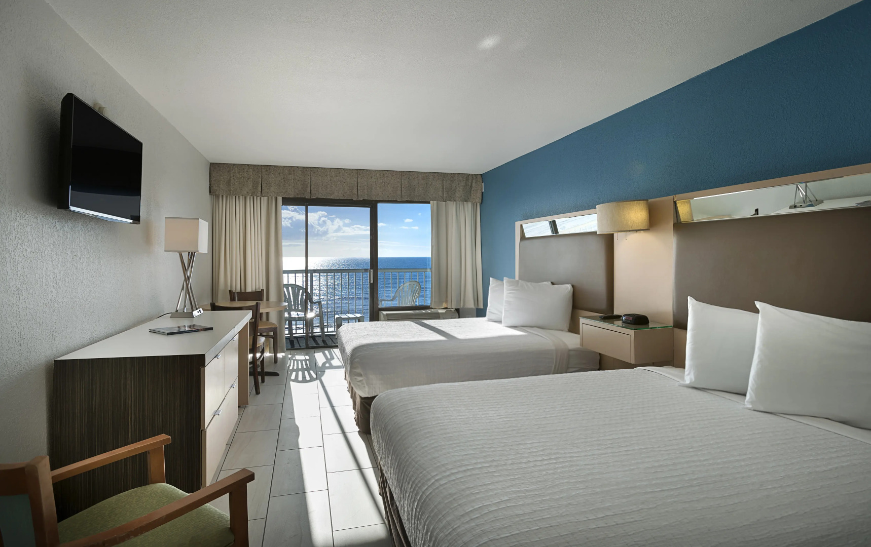 Captain's Quarters Resort