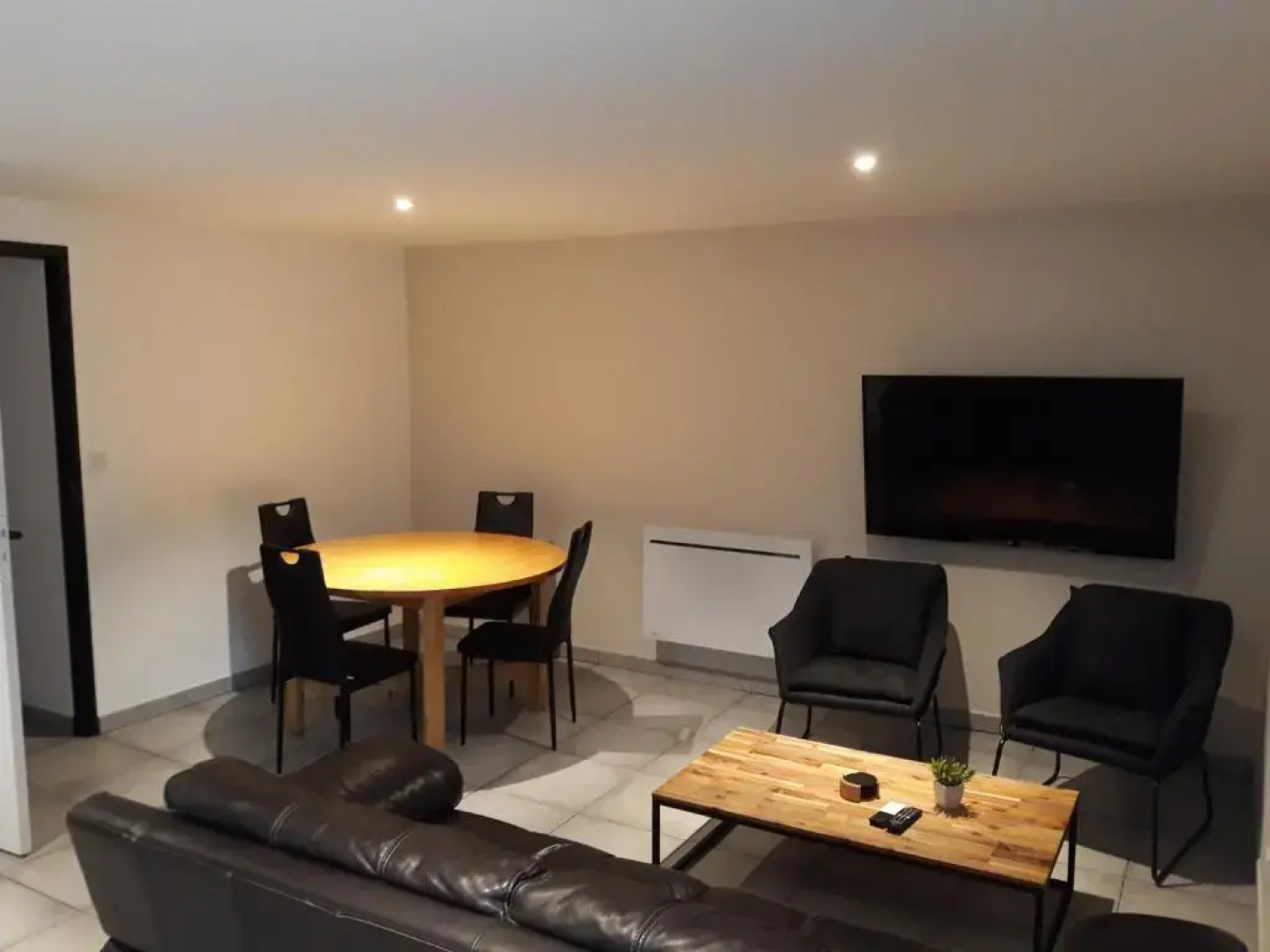 Maison entièrement rénovée à 5 km des plages