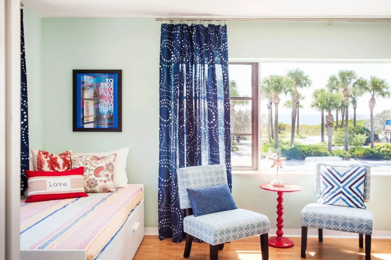 Sunset Inn & Cottages