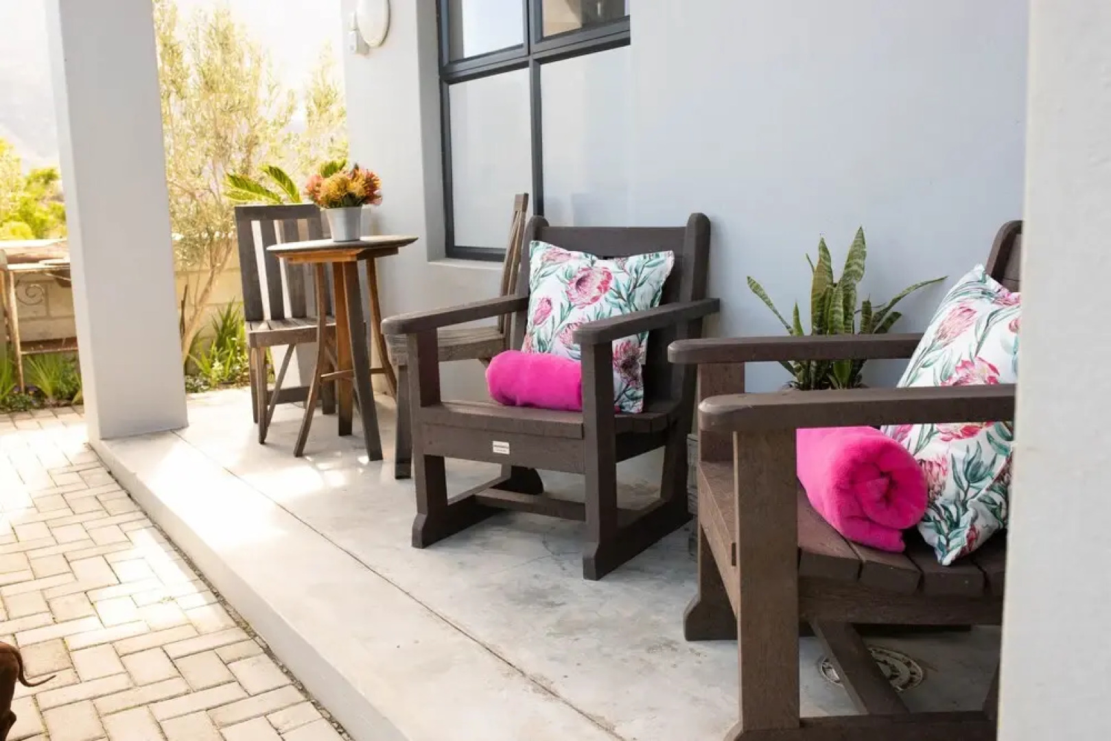 Stay at Friends (Guest house)