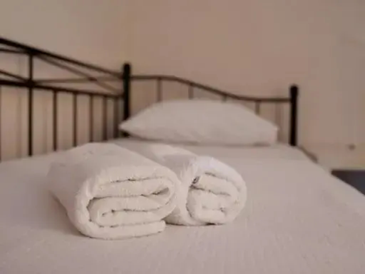Vironas Rooms