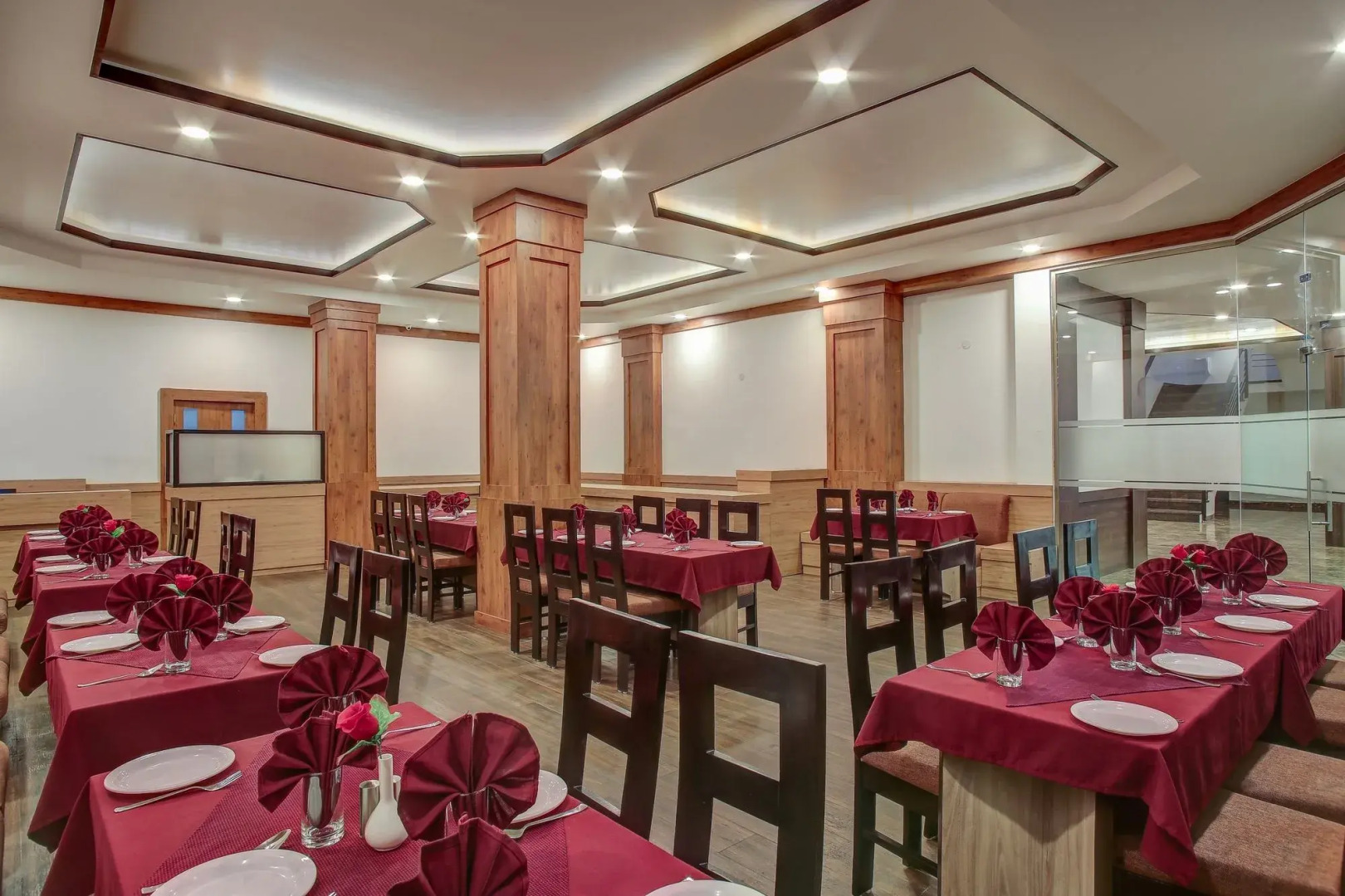 Hotel The Royal Krishna