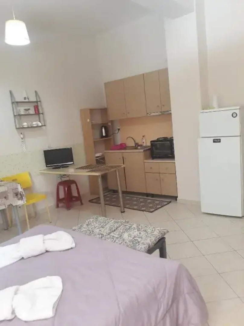 Cozy apartment in the center of Aighion Achaia - ground floor - ισόγειο στουντιο