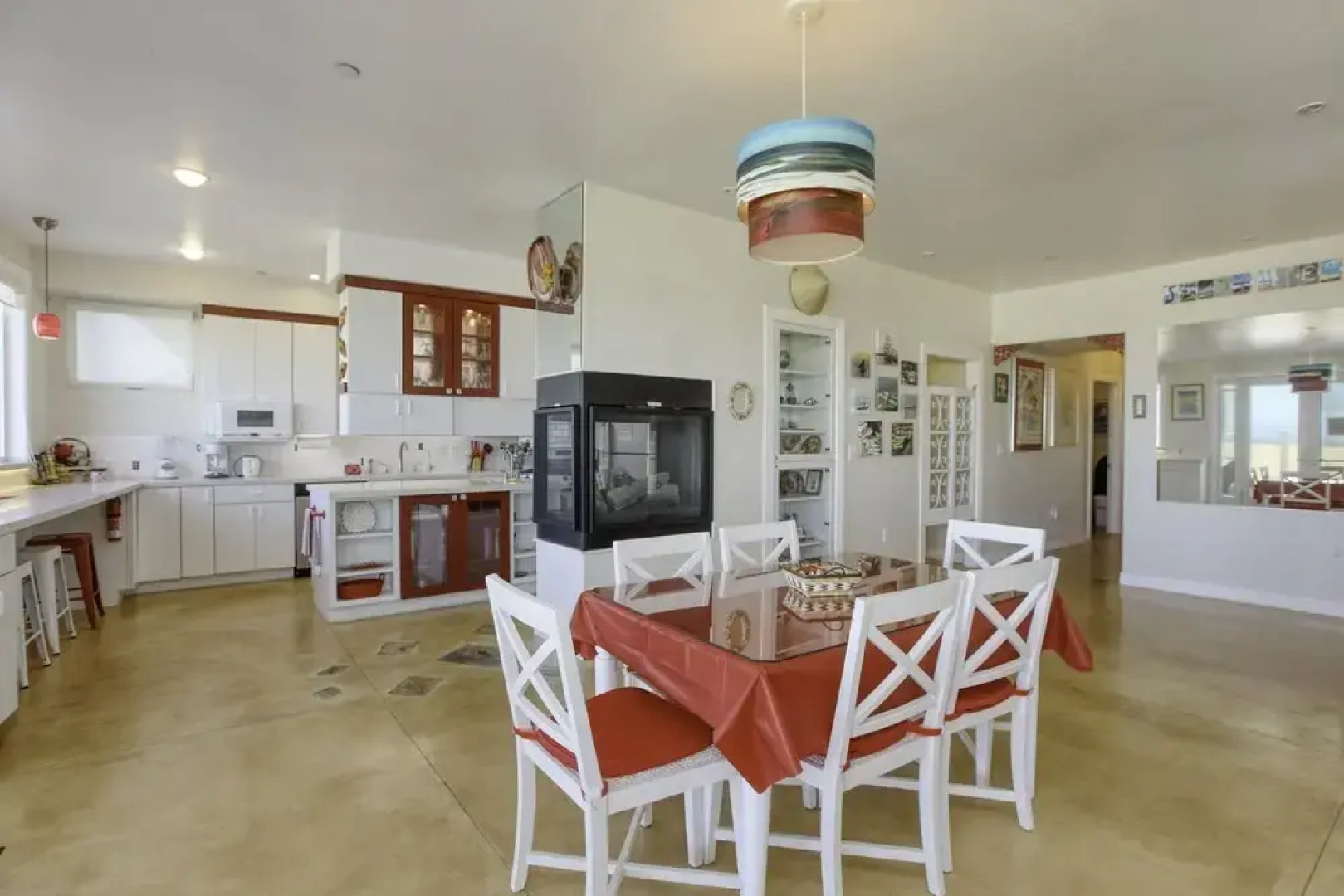 1460 Strand Way 2 Bedroom Home by Redawning