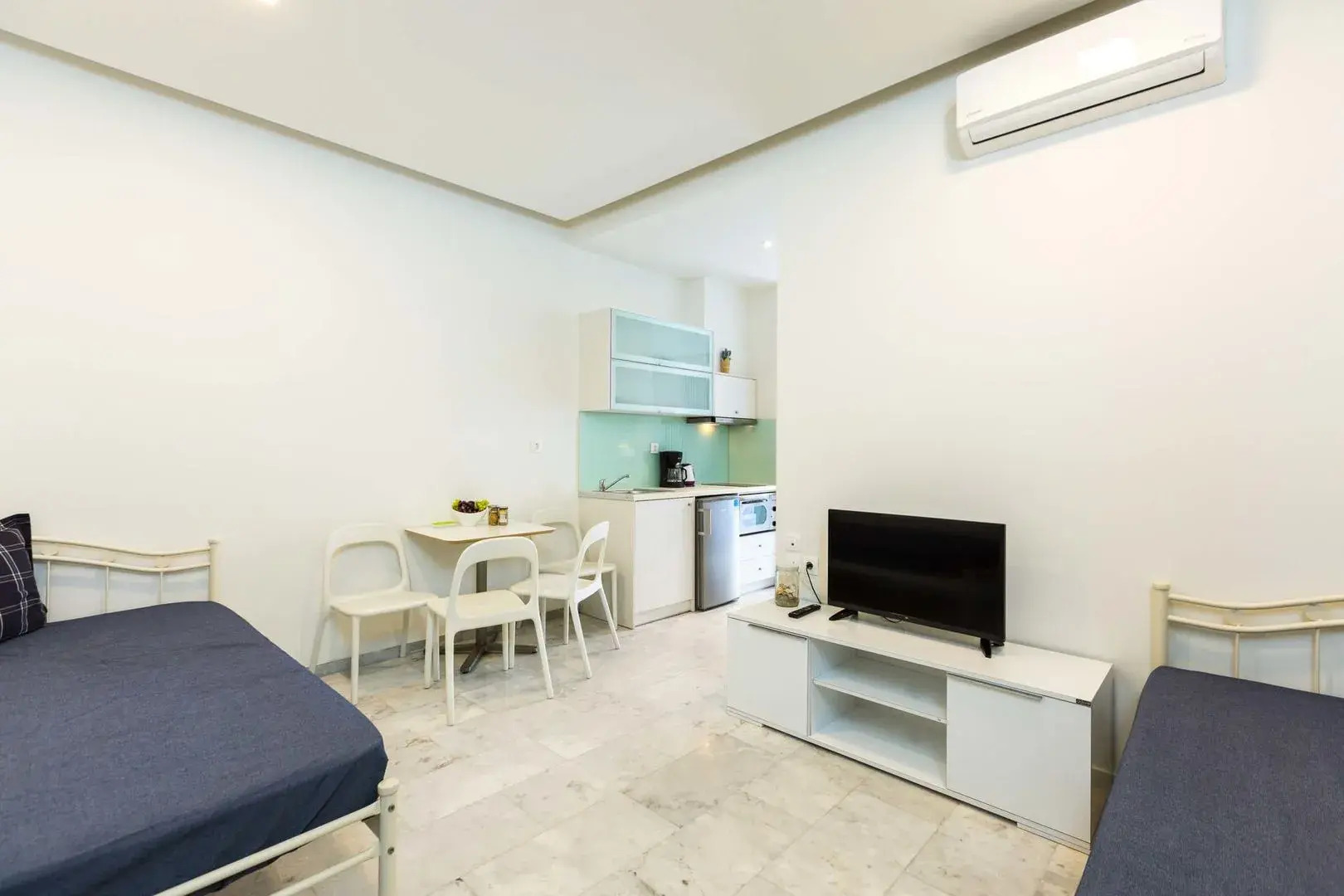 Meltemi Coast Suites