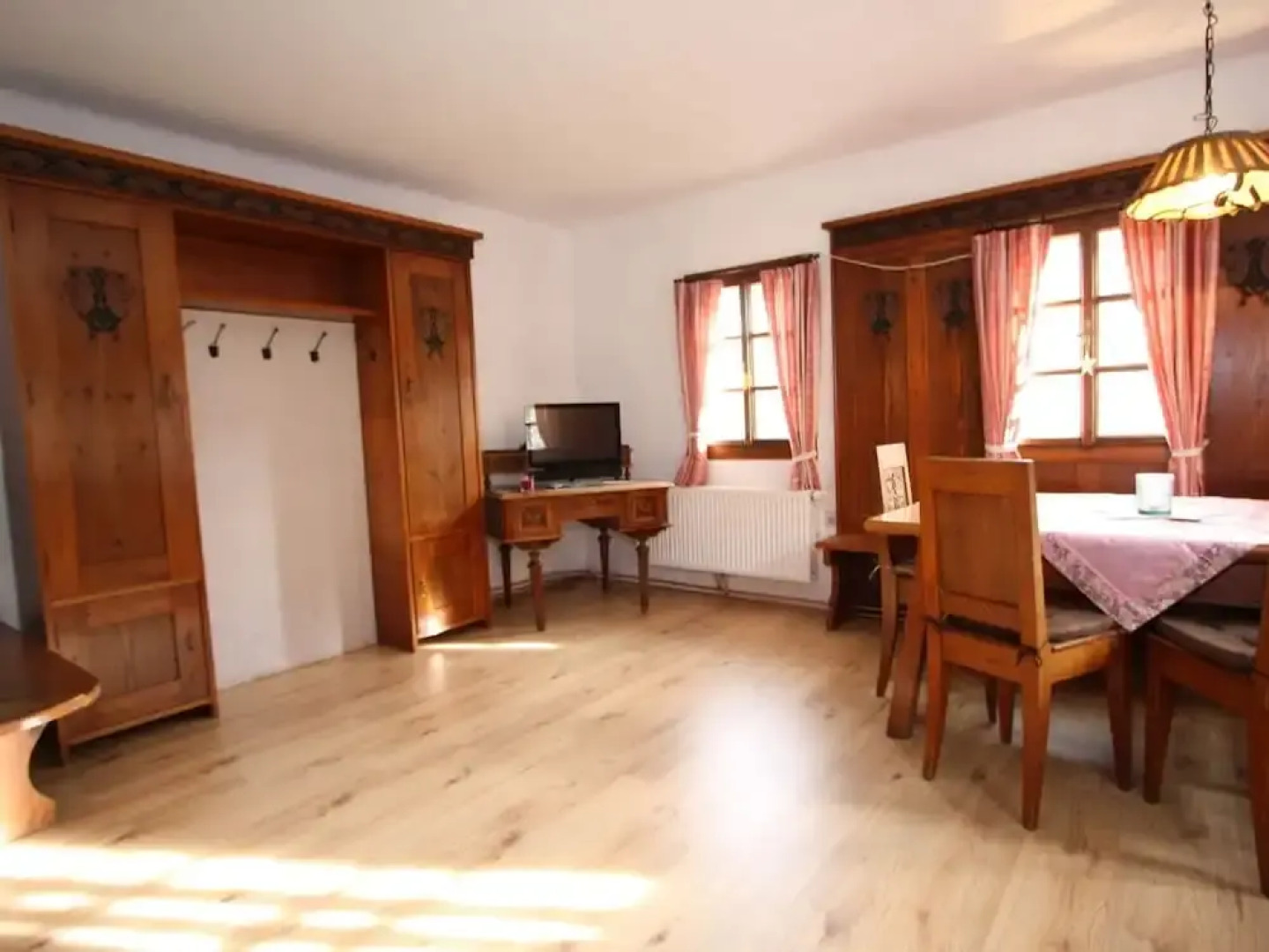 Sprawling Mansion near Ski Area in Salzburg