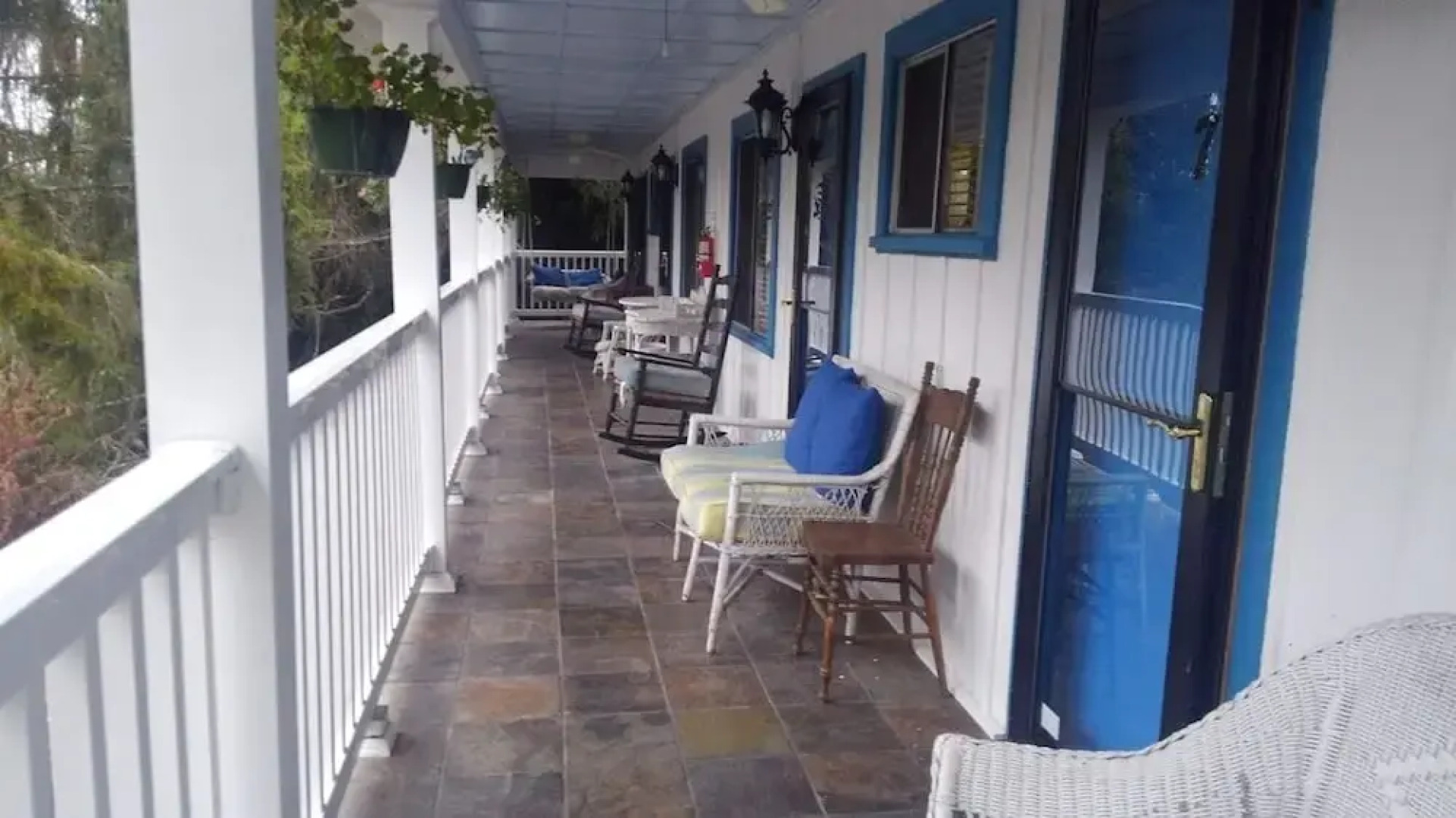 The Inn At Brevard - Bed And Breakfast - Adult Only