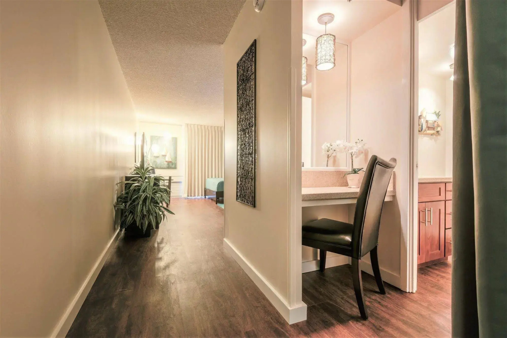 Waikiki Place - the Place to be in Waikiki