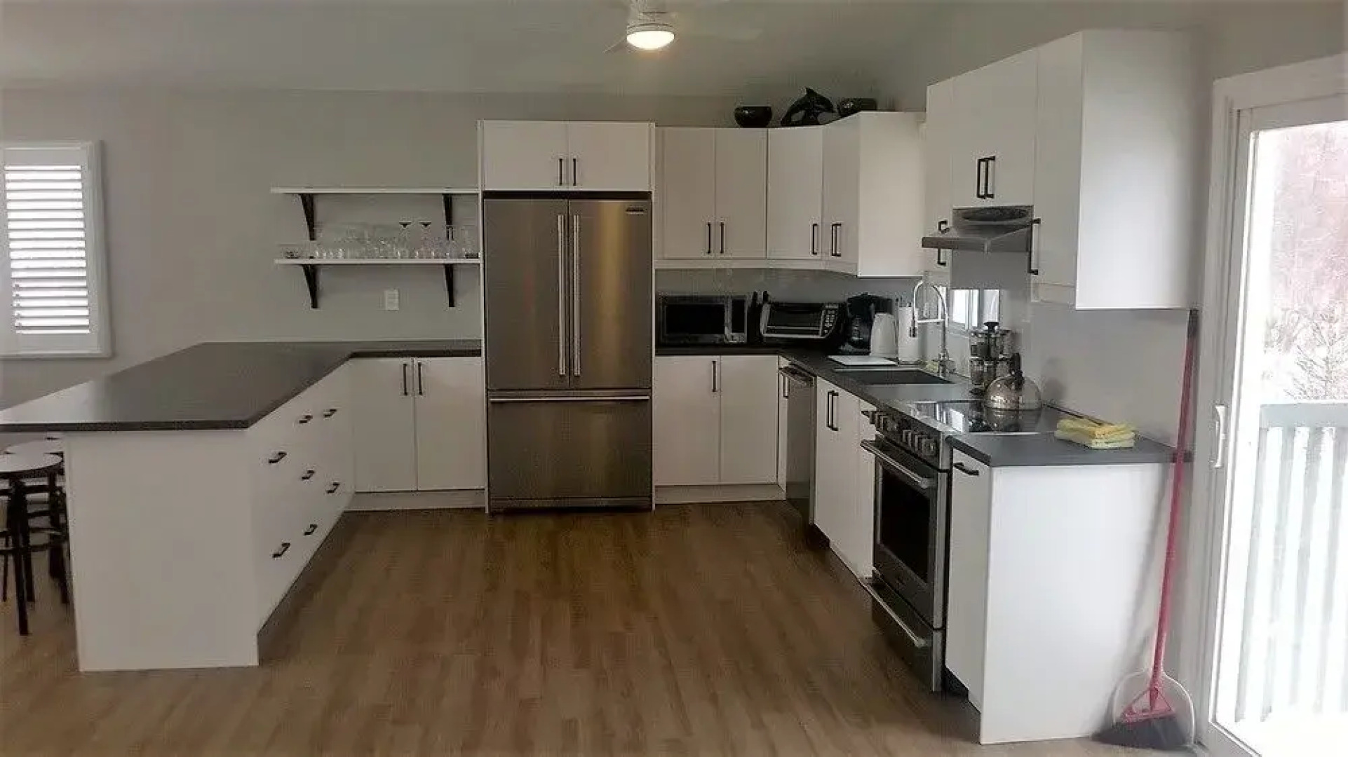 6 Bed Blue Mountain Rental with Hot Tub