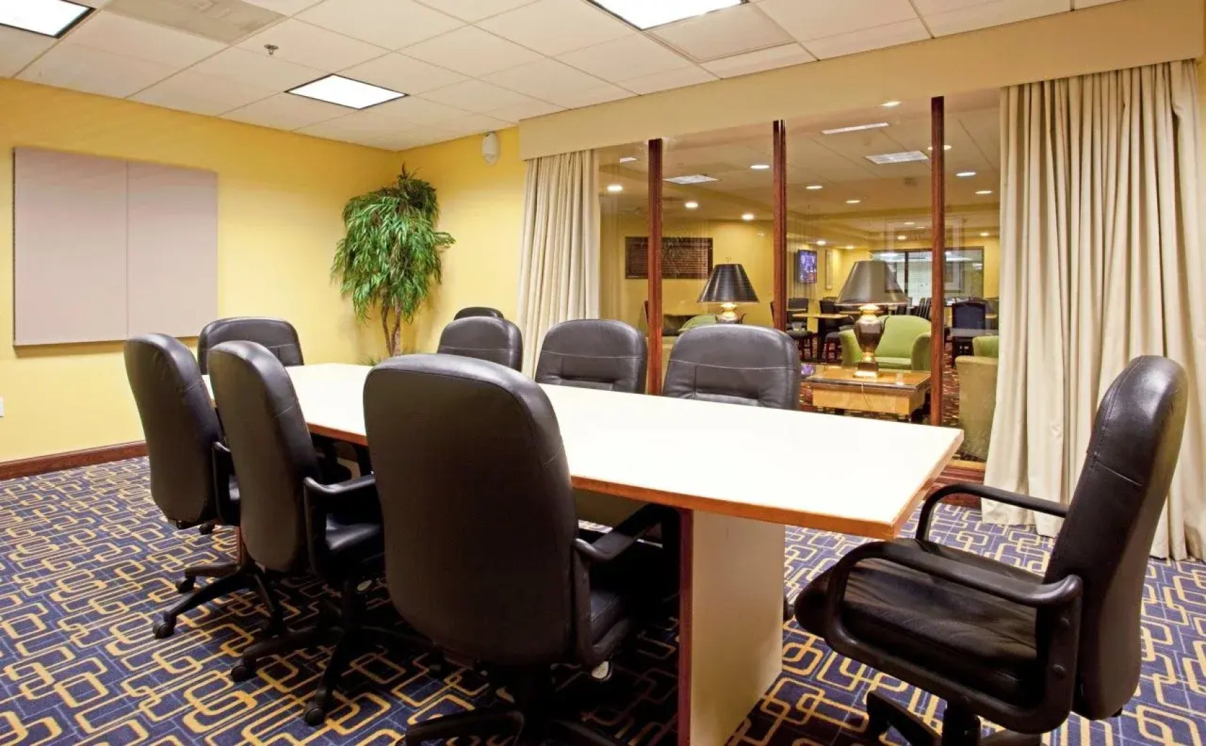 Holiday Inn Express Richmond Airport by IHG