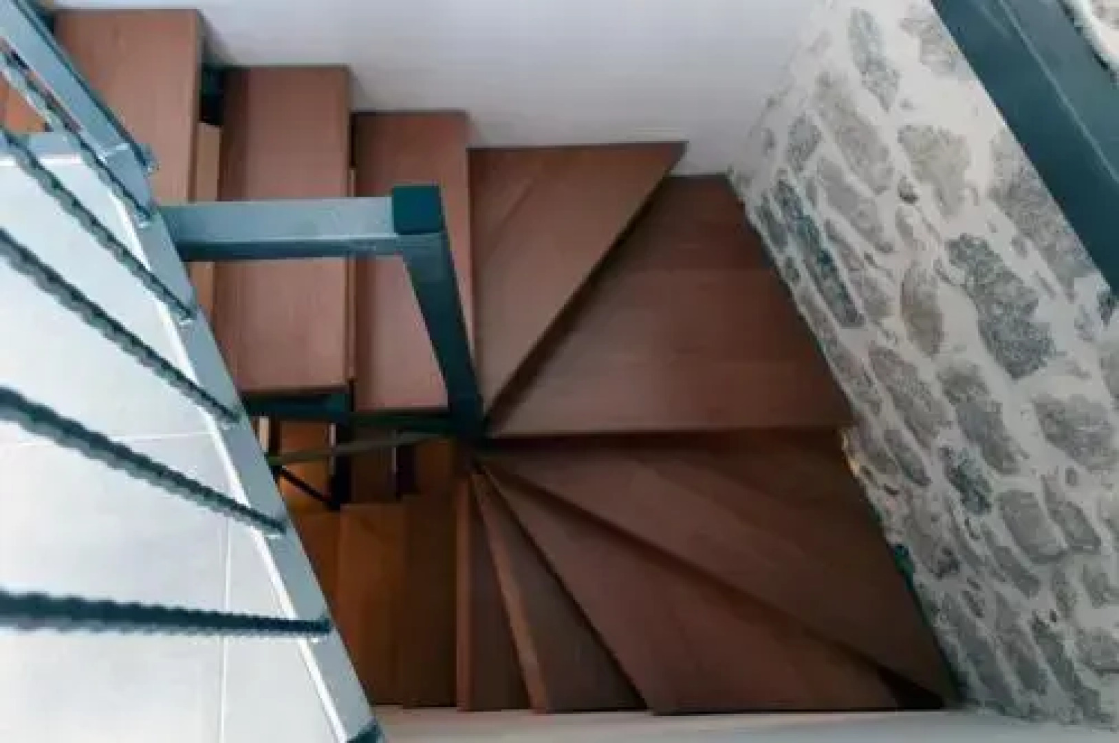 Sunny Port Apartment & Rooms