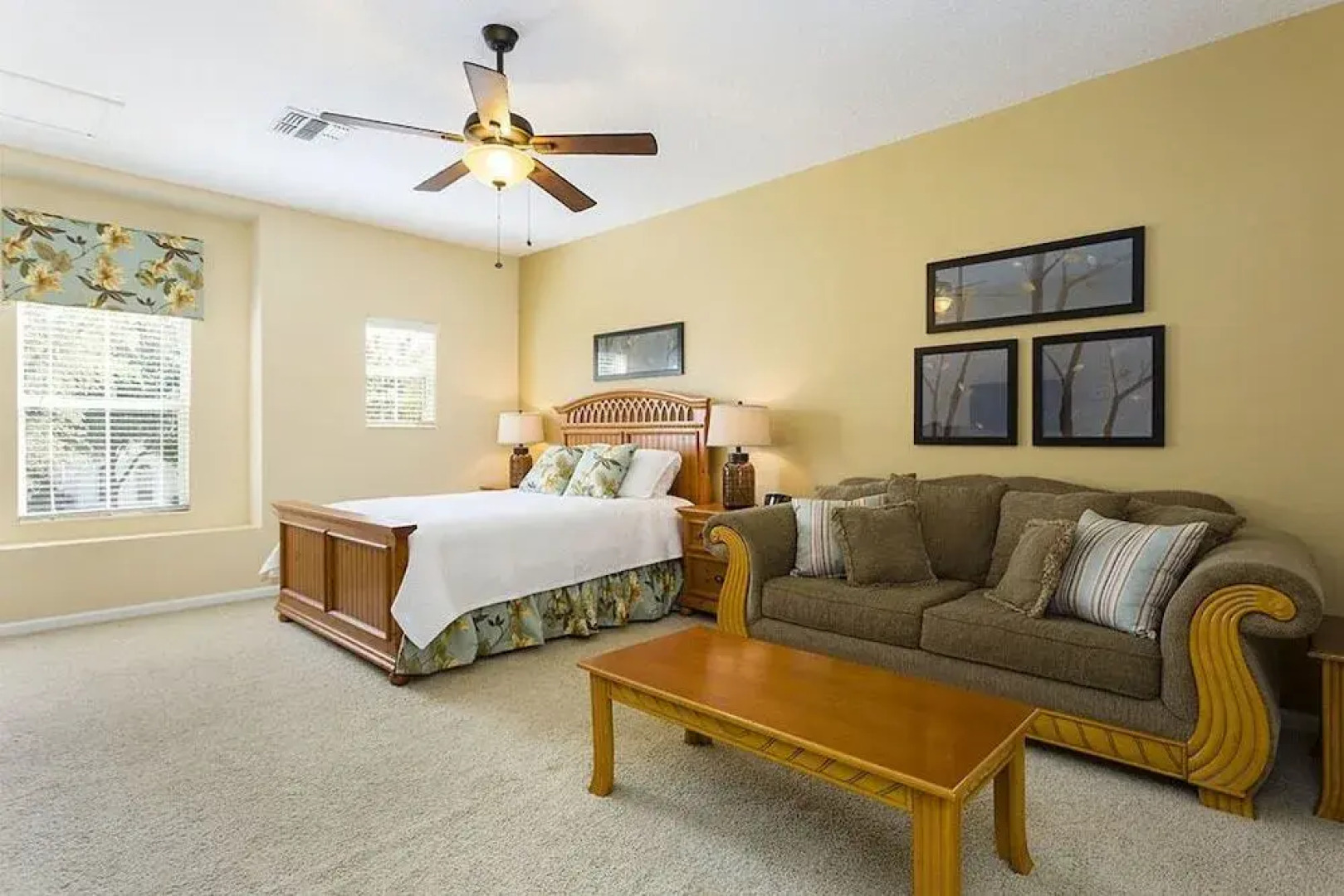 Villa W208 Gathering