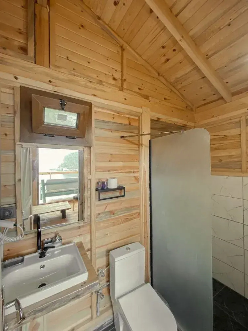 Shambala Lodge Hotel