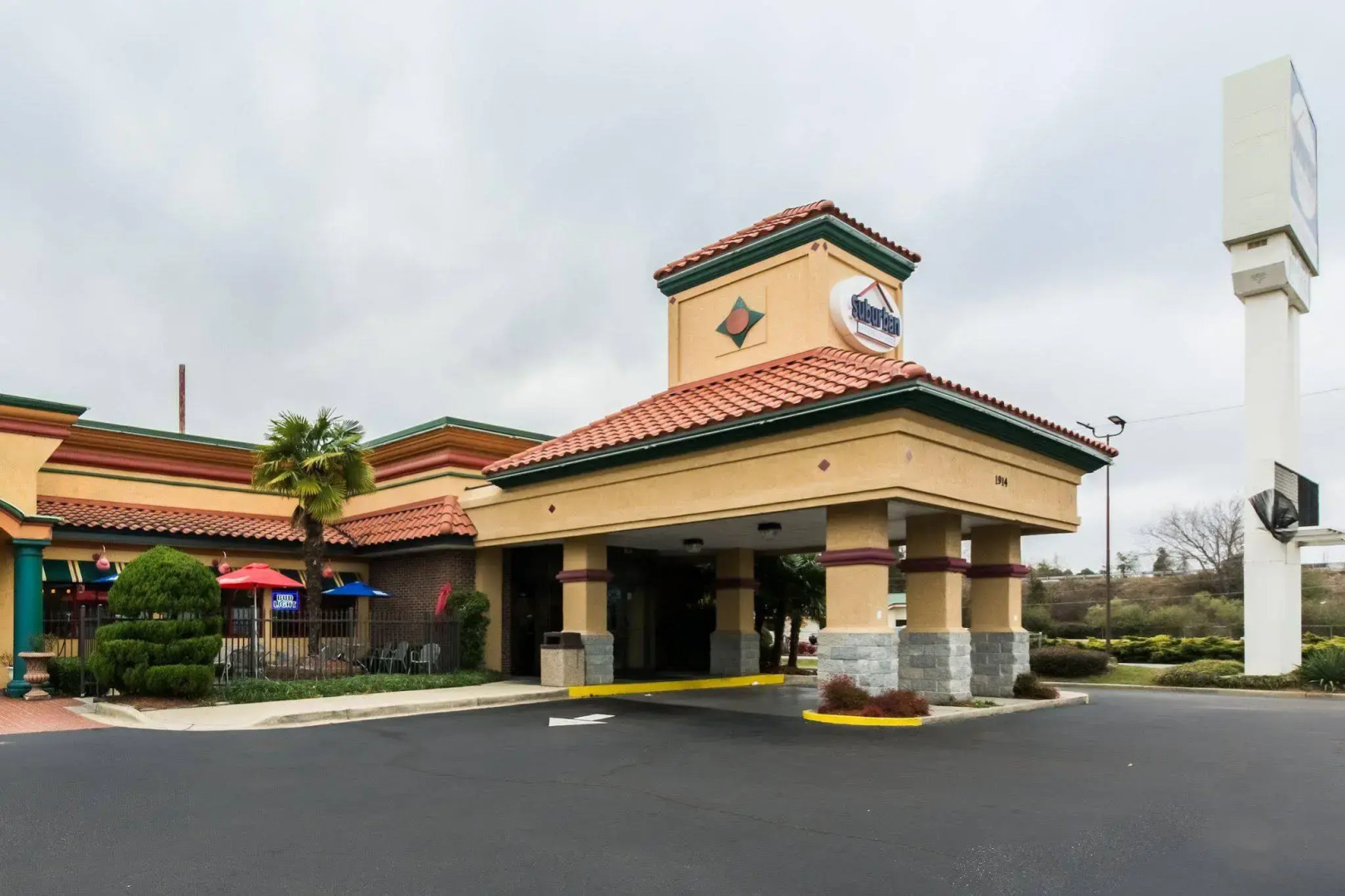 Suburban Studios Florence I-95