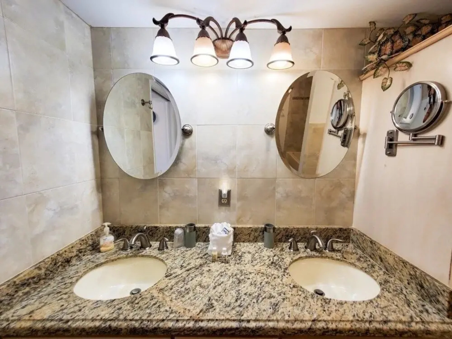 Santa Maria Harbour Resort 302