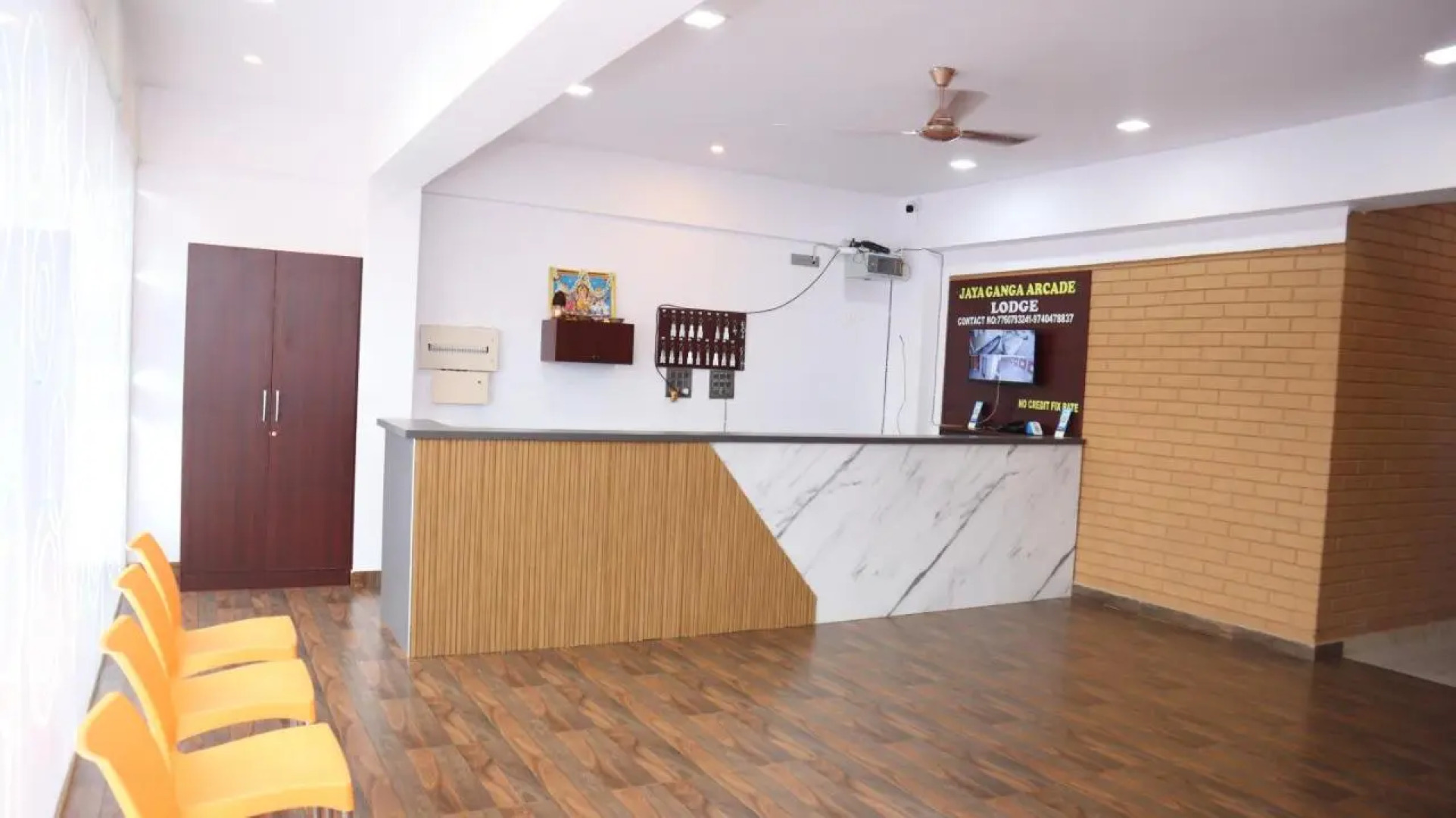 Smilestay Shree Jayaganga Arcade