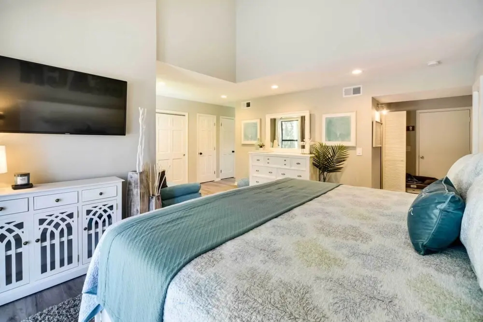 Modern Seabrook Island Resort Condo: Near Beach!