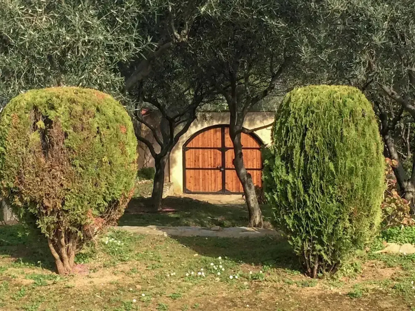 Beautiful mini eco farmhouse