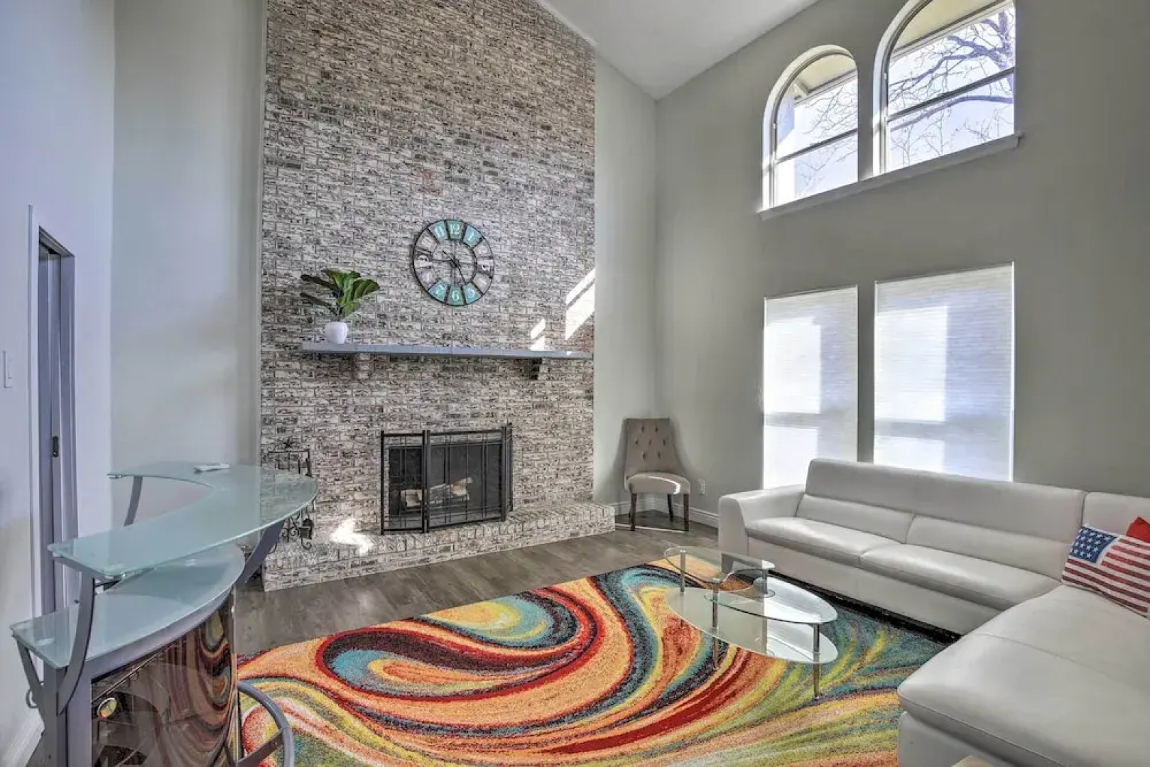 Poolside Oasis: Richardson Home w/ Movie Room!