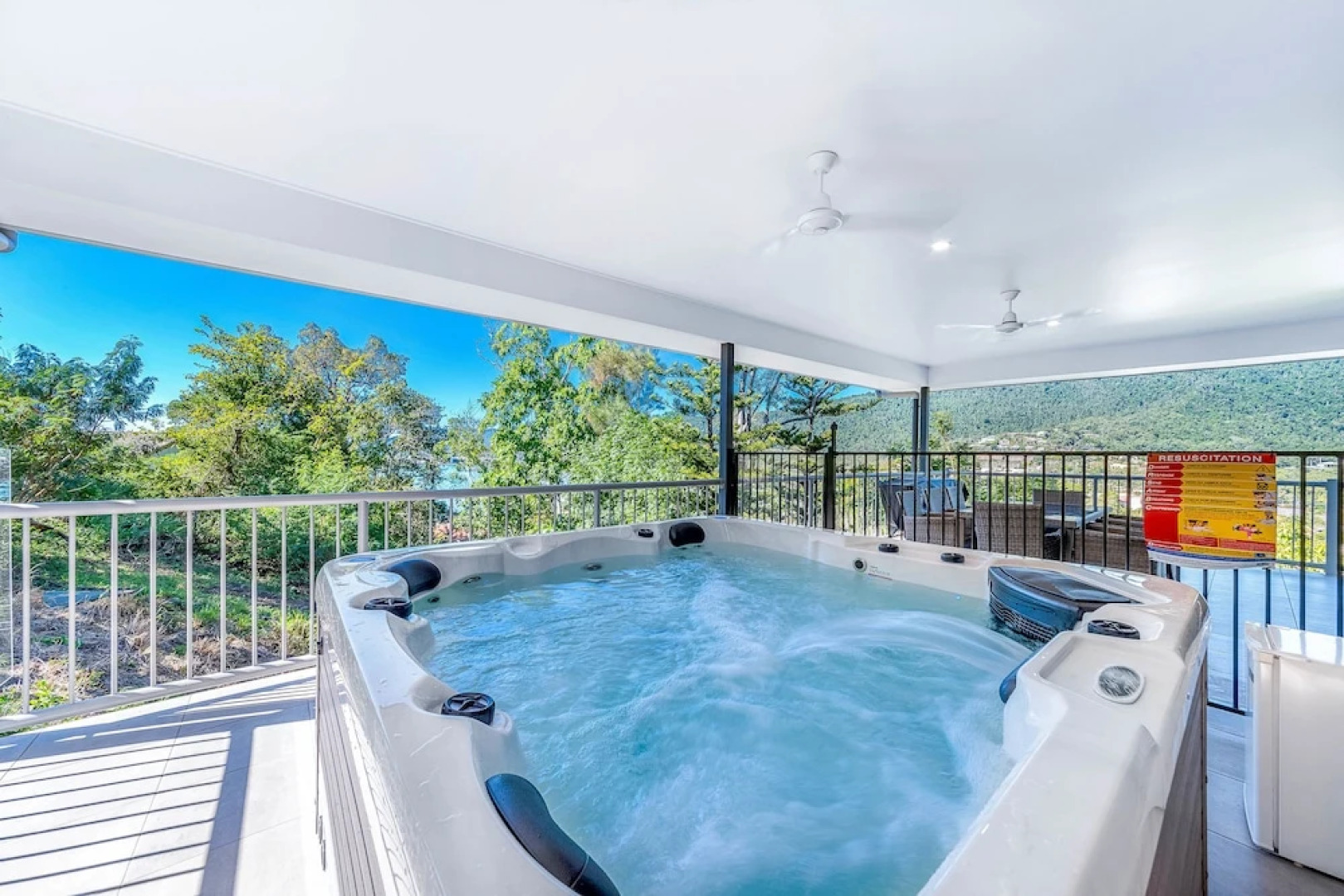 Great Escape - Cannonvale