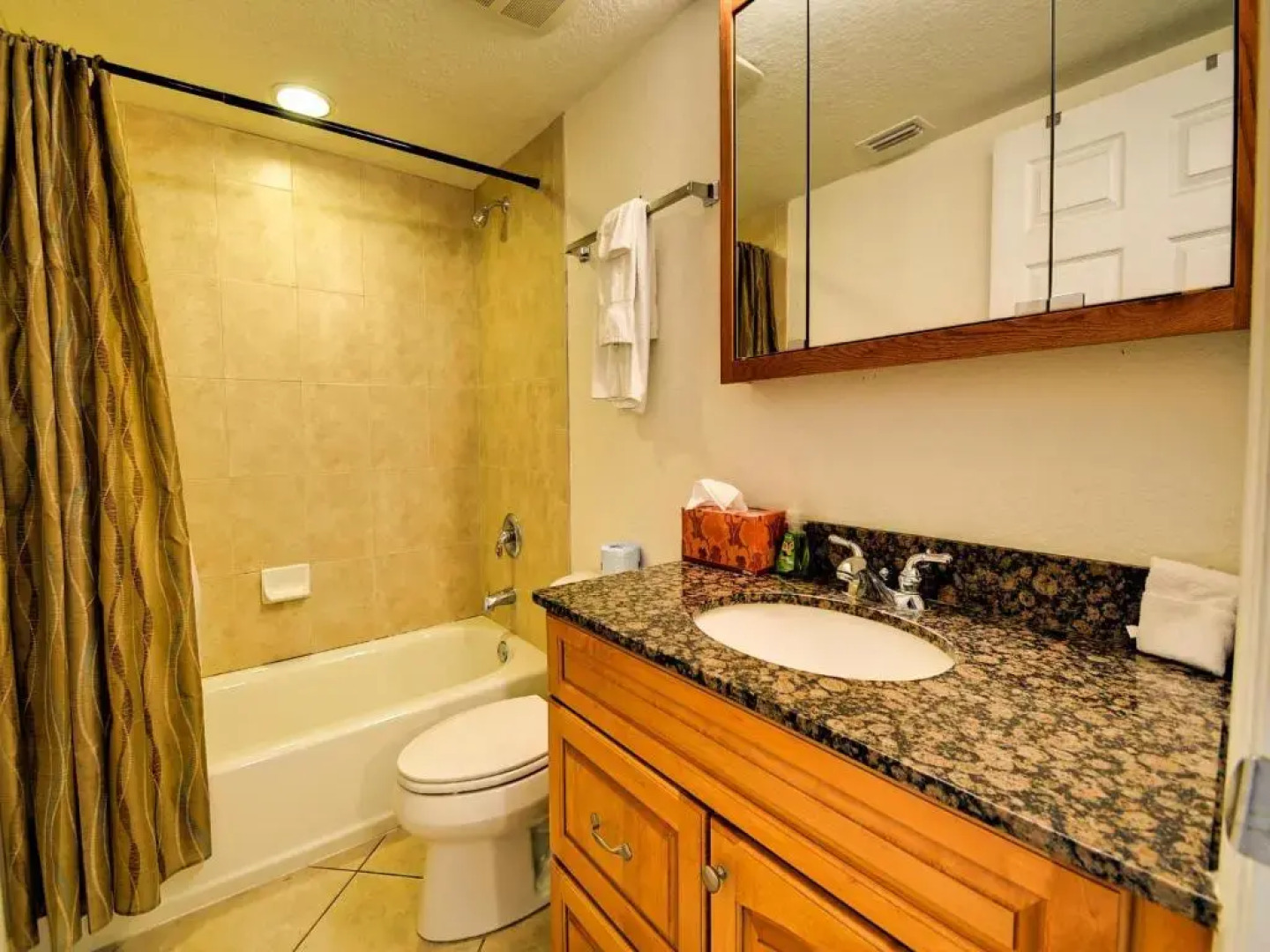 Dockside Condos 602 Waterfront Condo 437