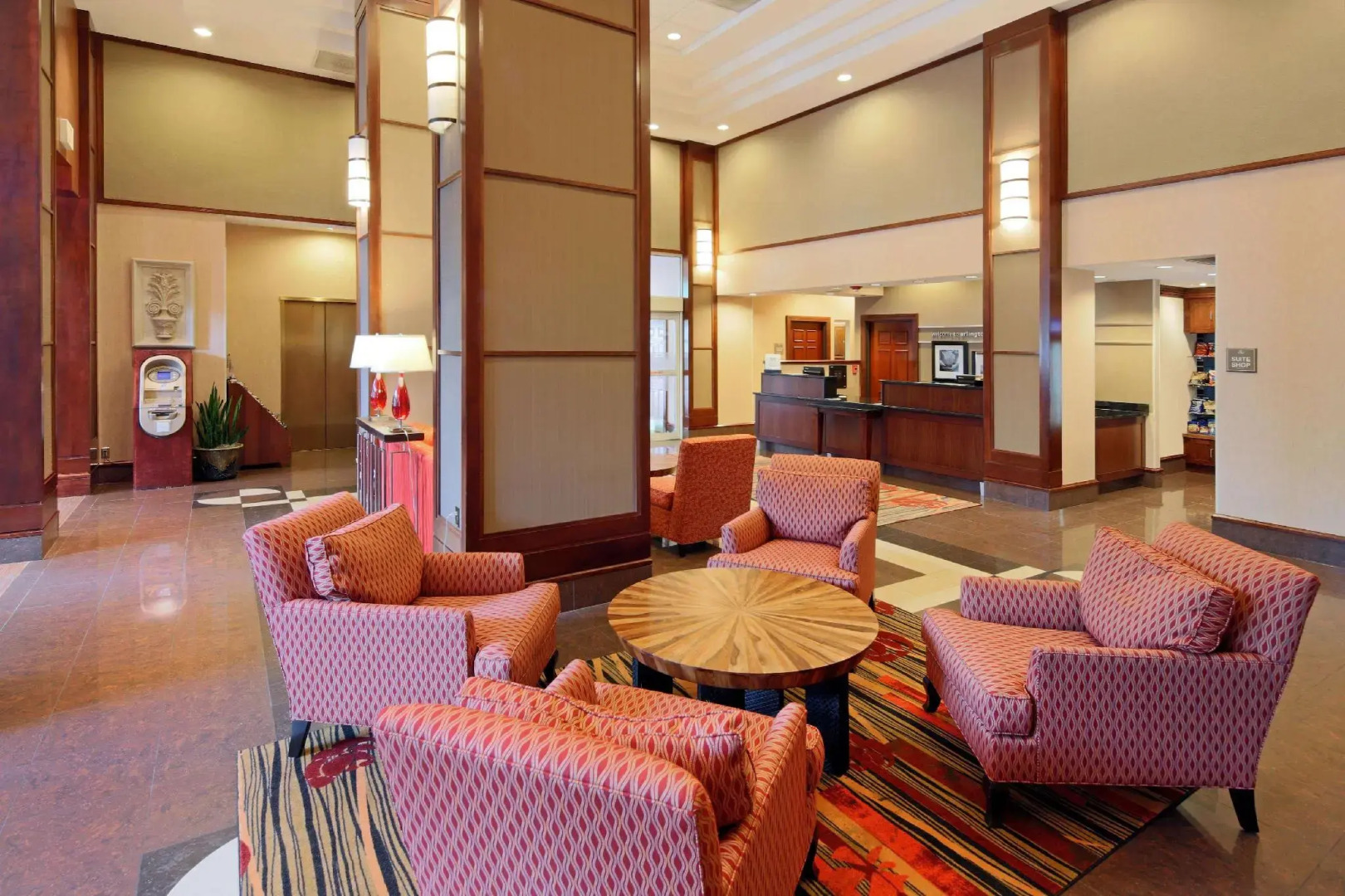 Hampton Inn & Suites Arlington Crystal City DCA