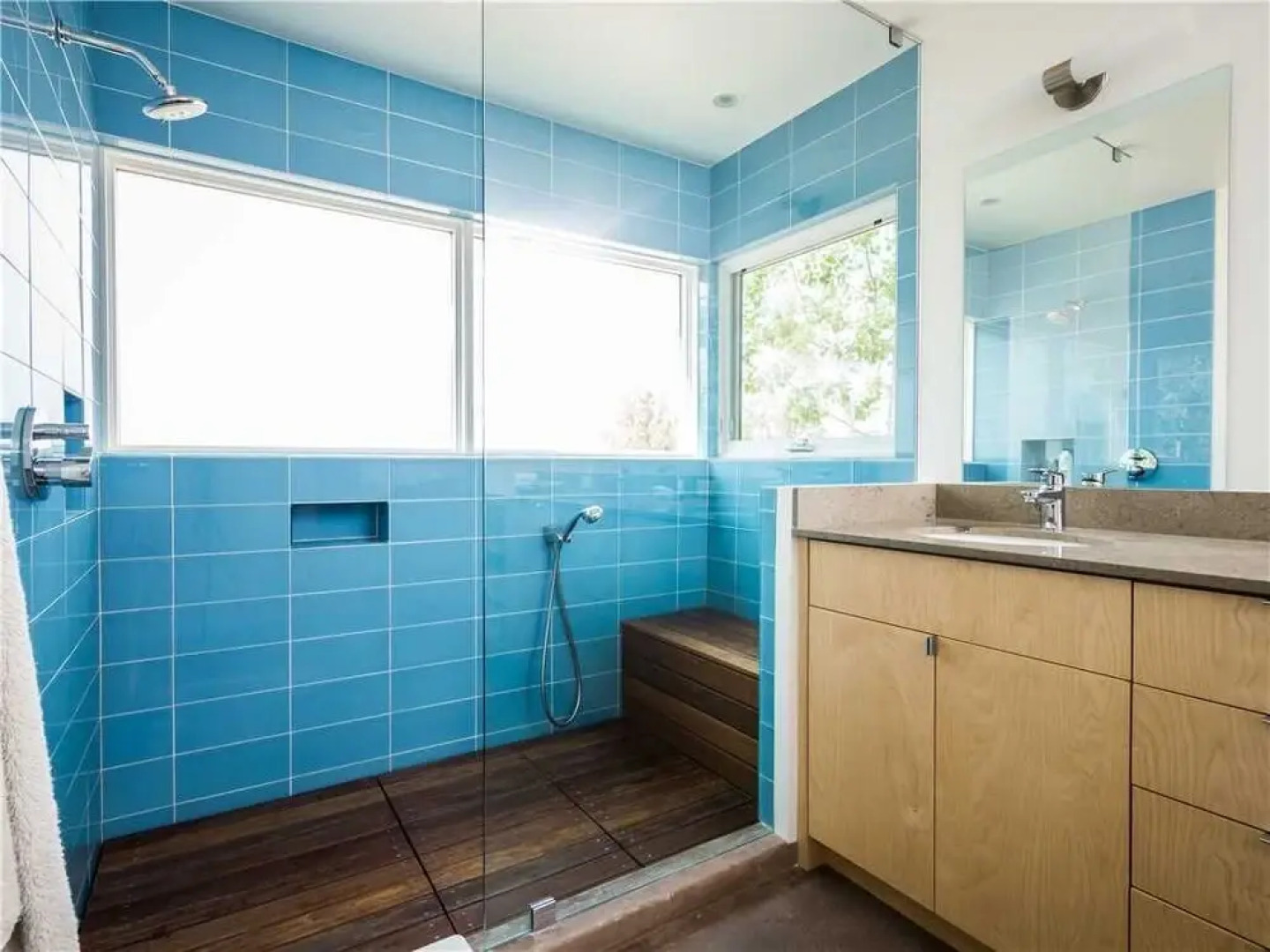 Butterfly House - Spectacular Modern Design and Mountain Views