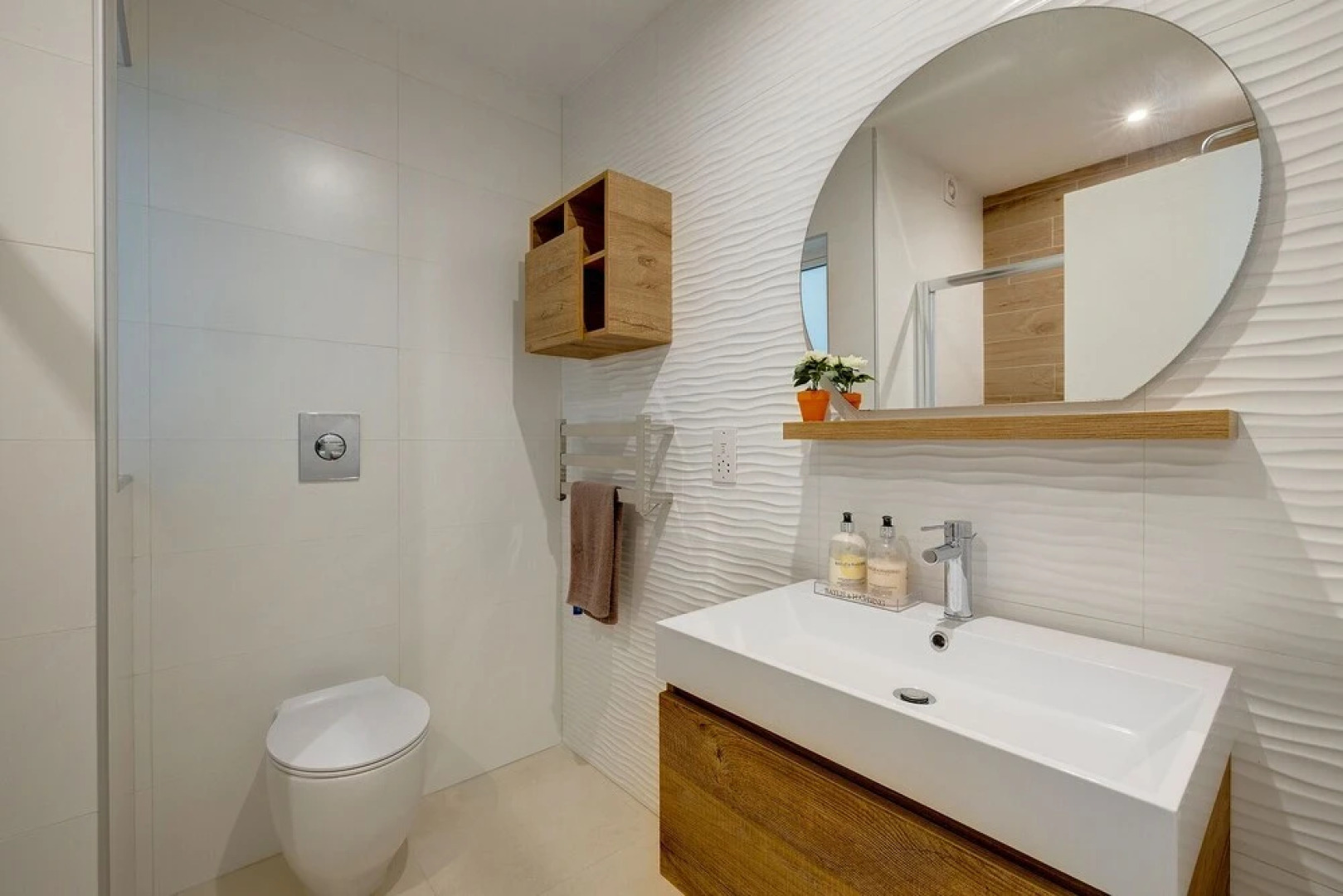 Stunning Apartment in a Central Location With Views