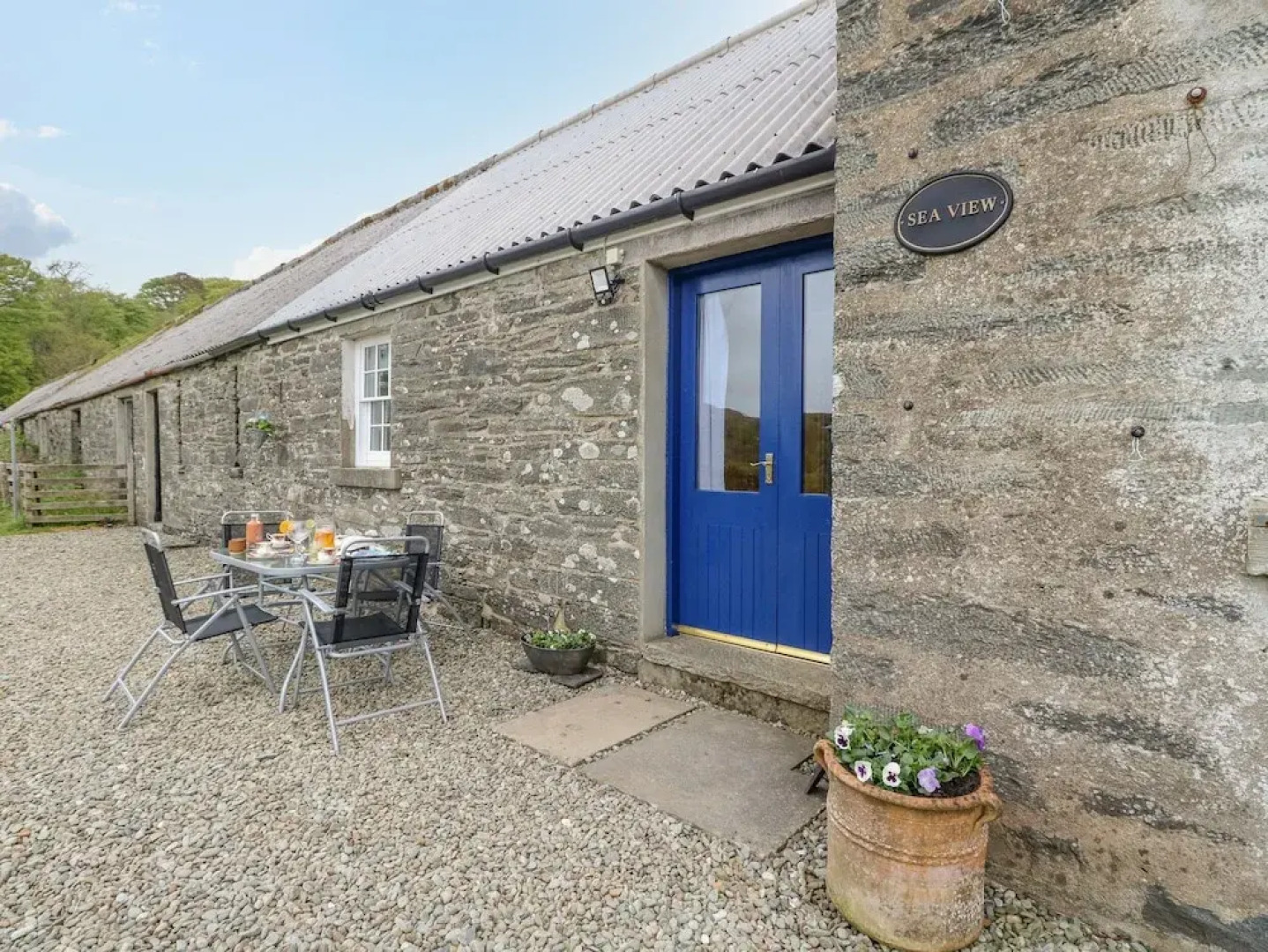 Seaview-barsloisnach Cottage