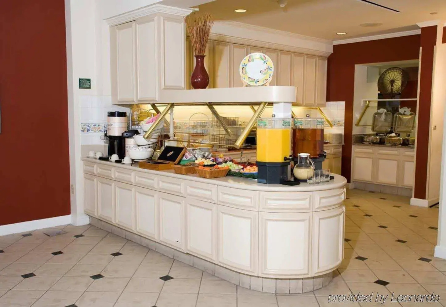 Hilton Garden Inn Chicago / Oak Brook