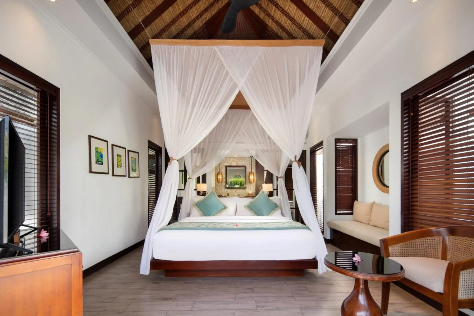 Lembongan Beach Club and Resort