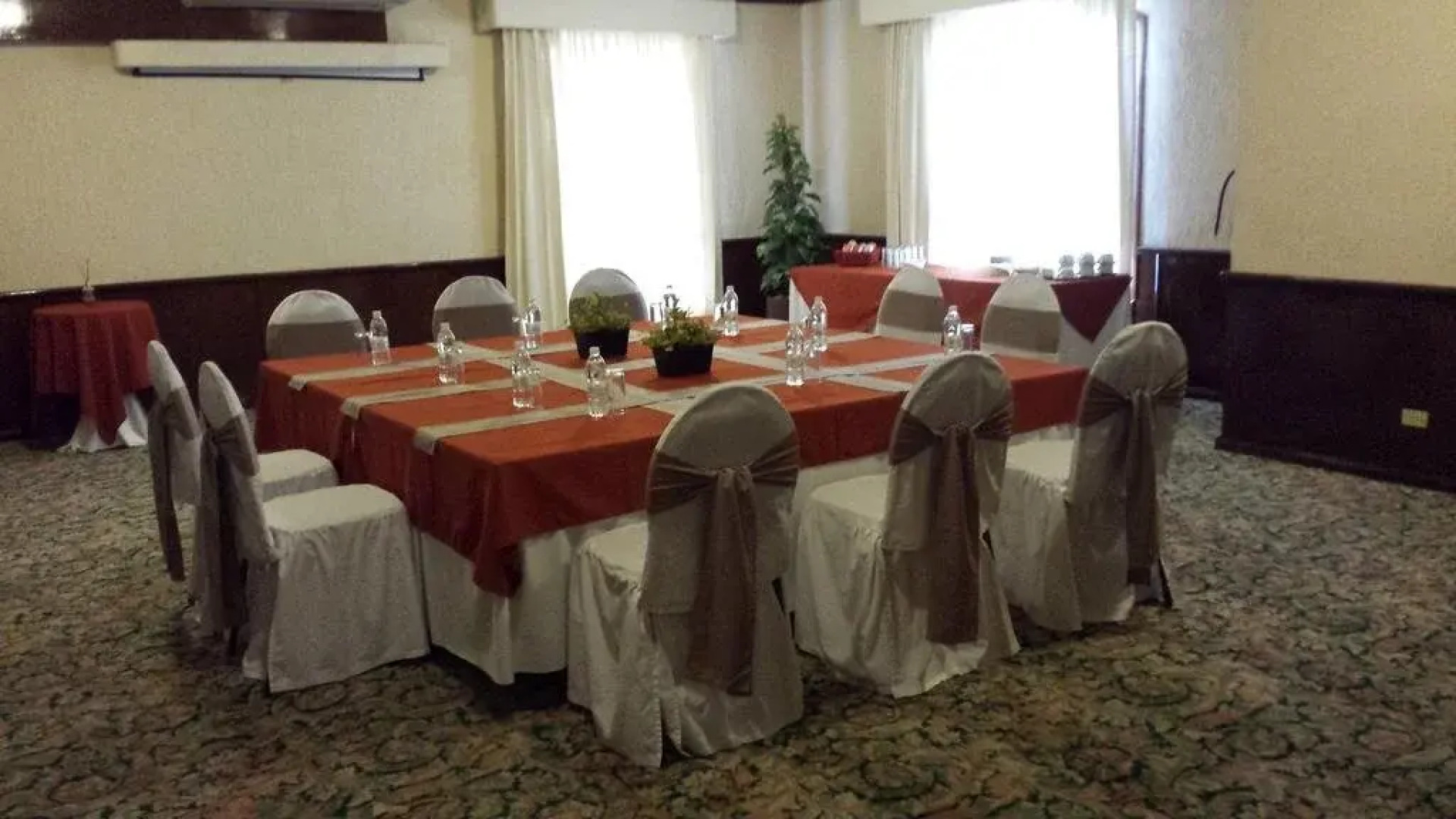 Hotel Grand Plaza La Paz