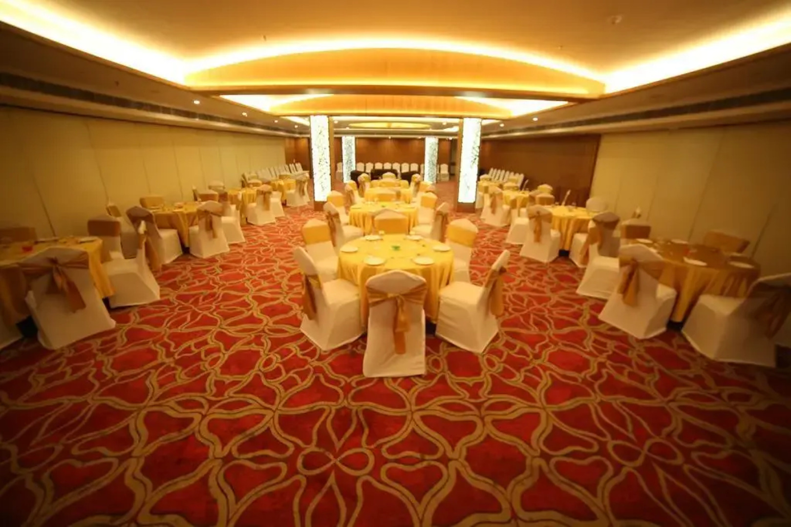 Ramada By Wyndham Varanasi Katesar